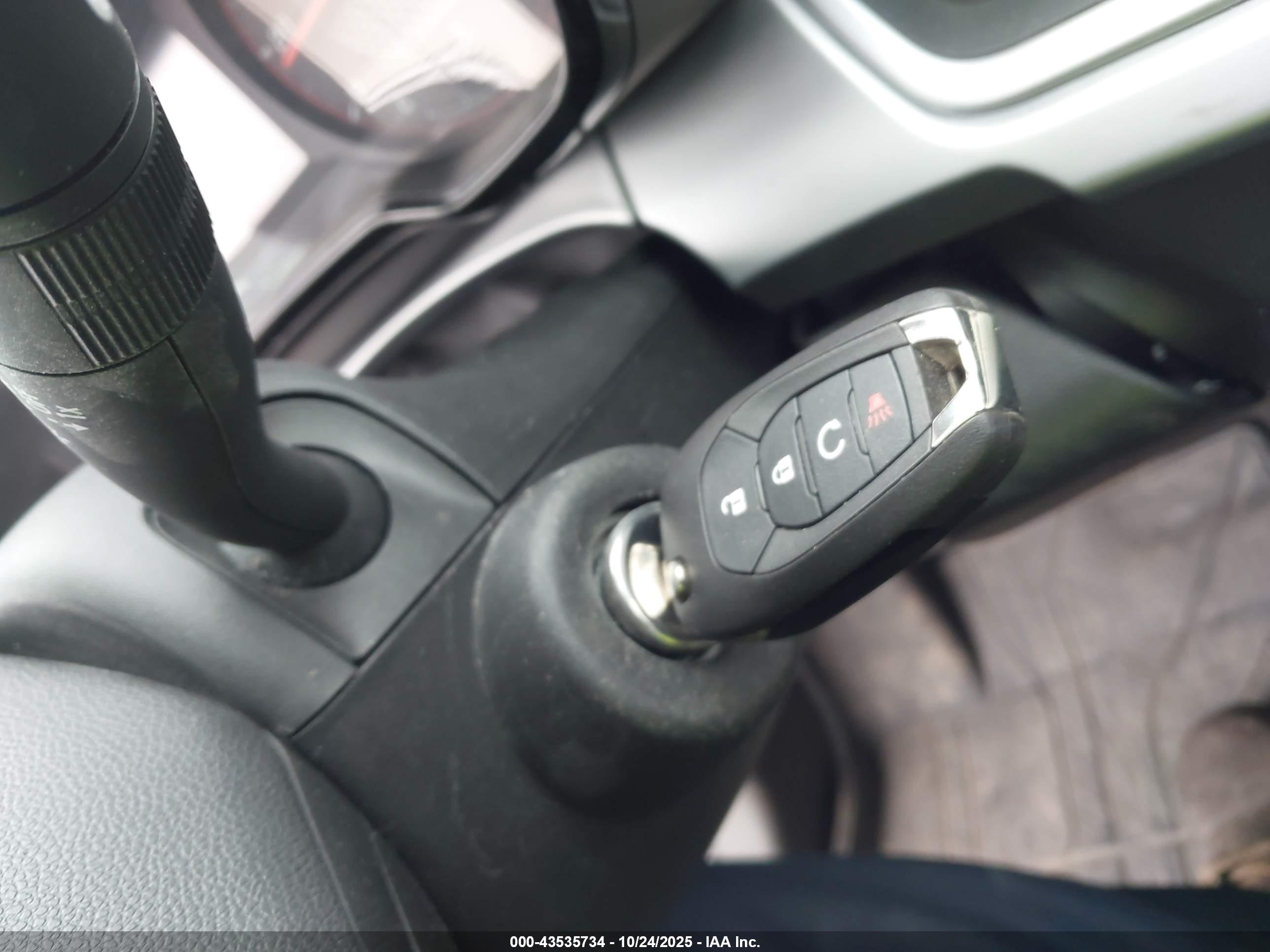 CHEVROLET TRAX image 11