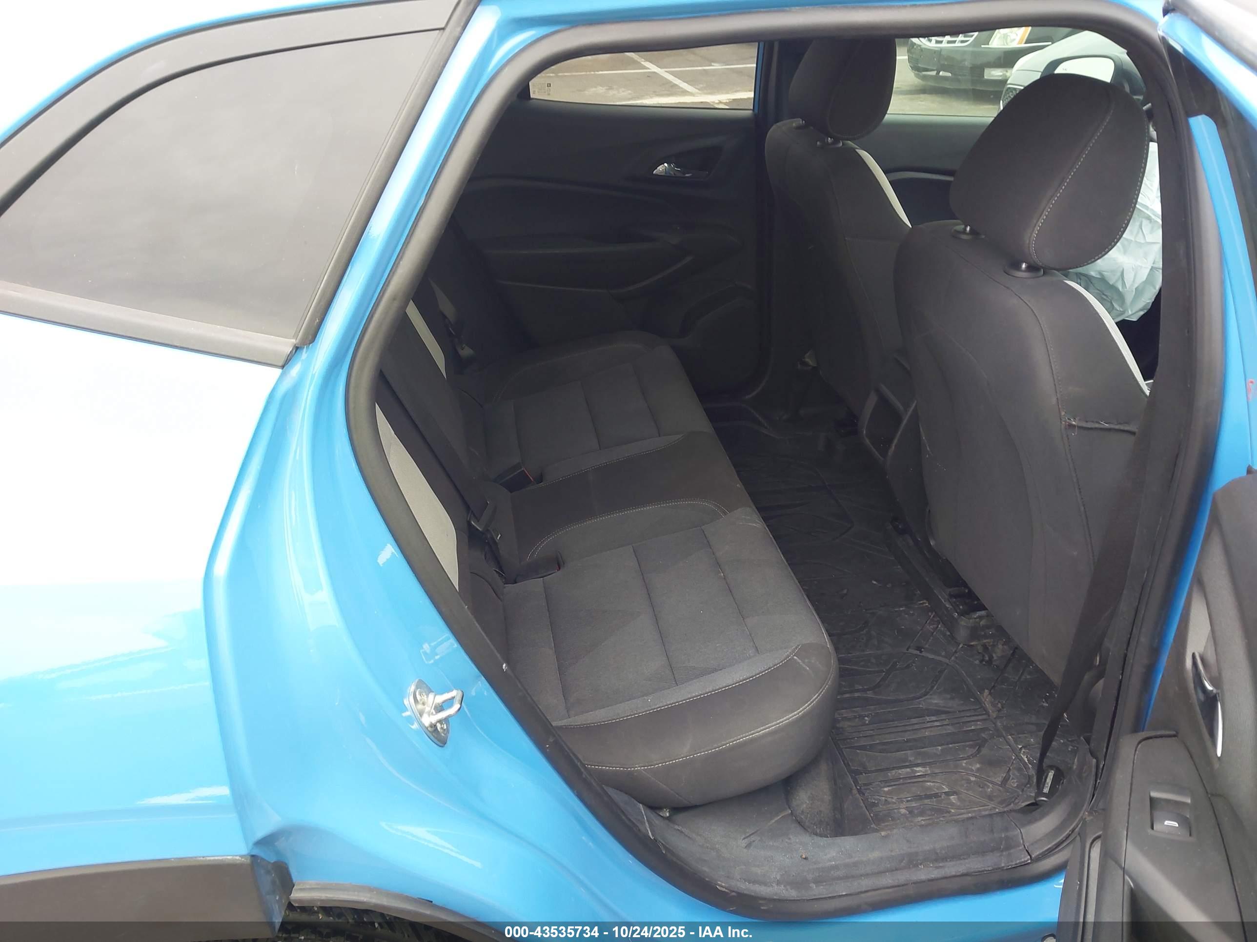 CHEVROLET TRAX image 8