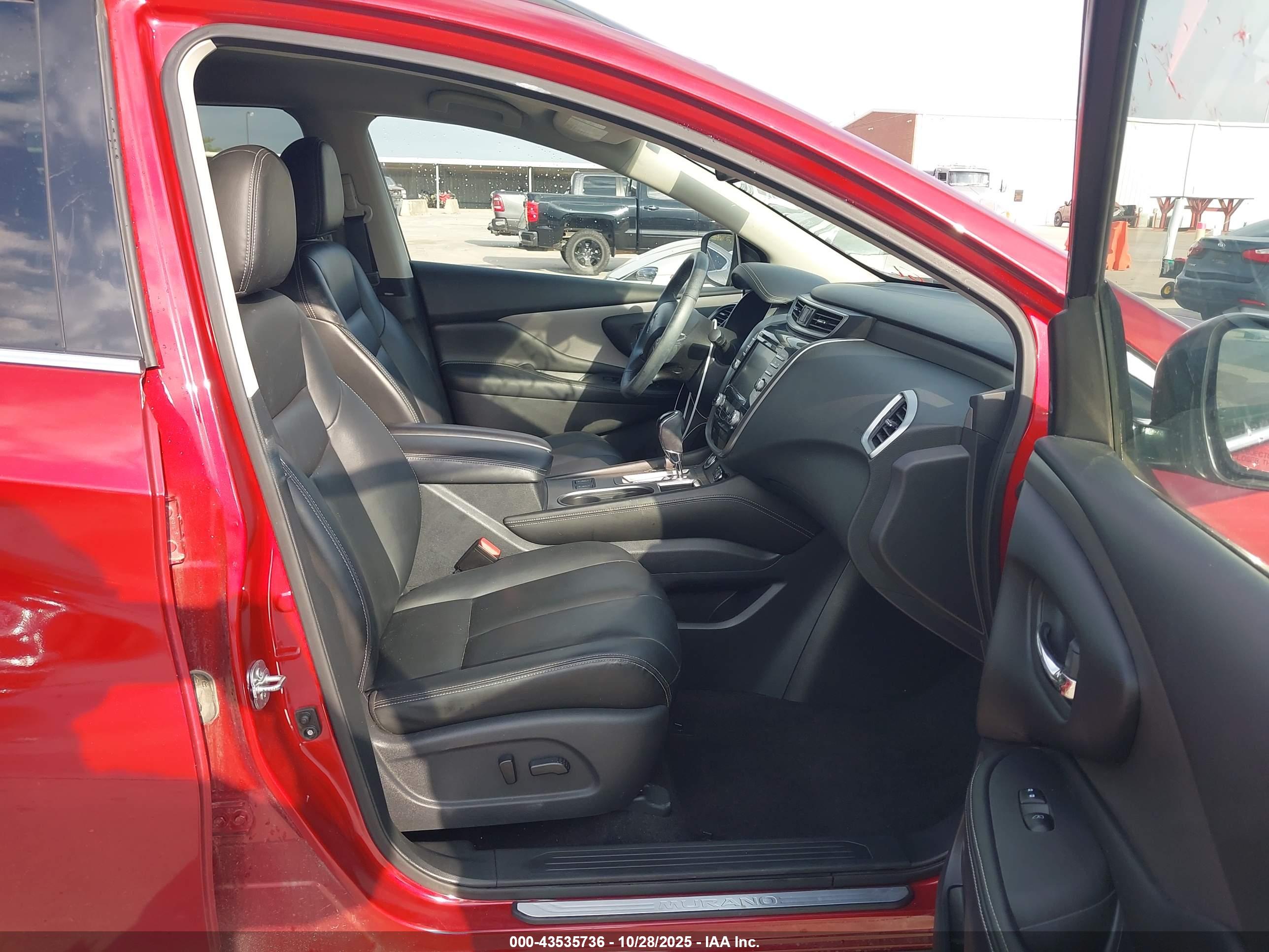 NISSAN MURANO image 5