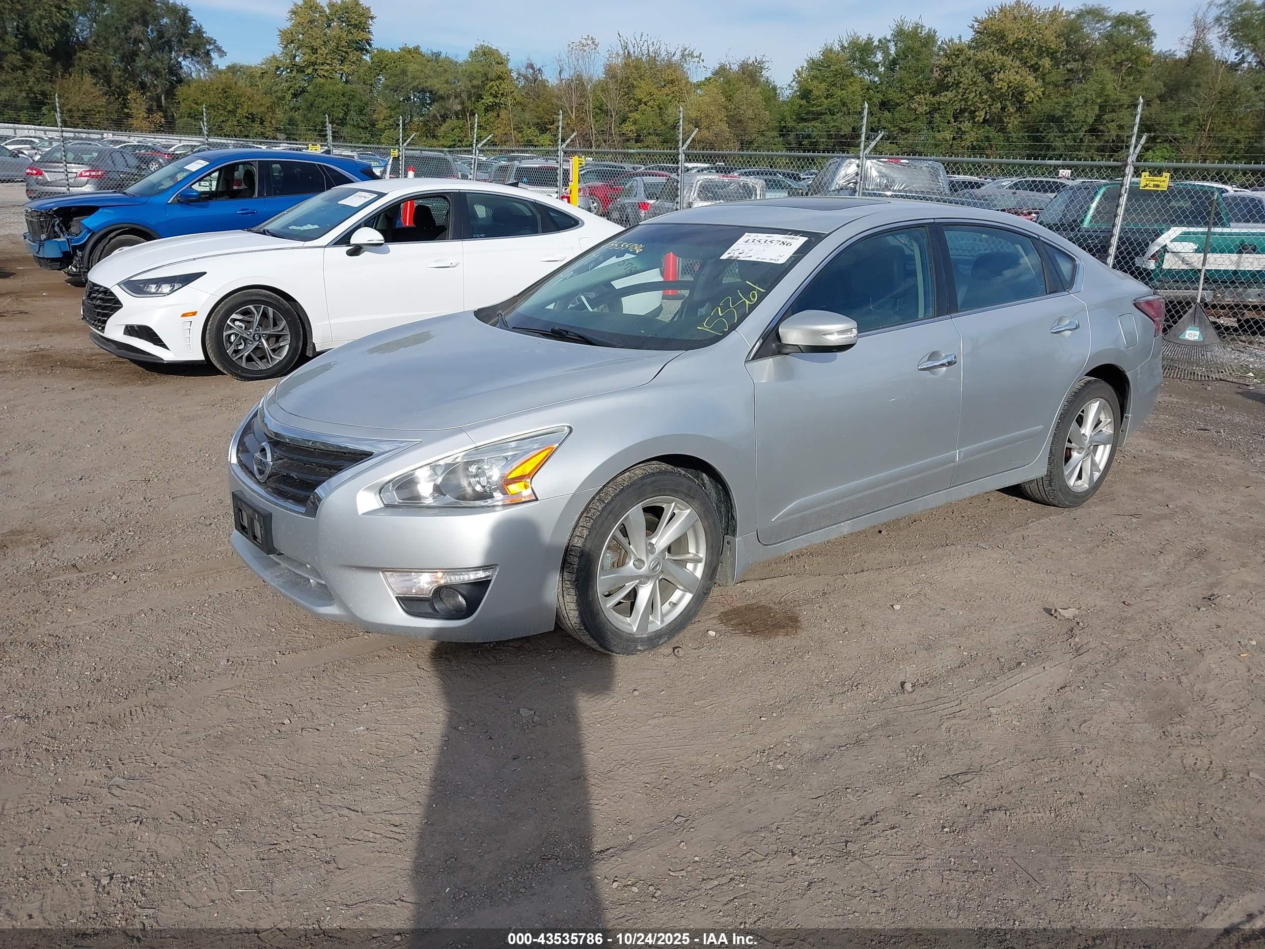 NISSAN ALTIMA image 2