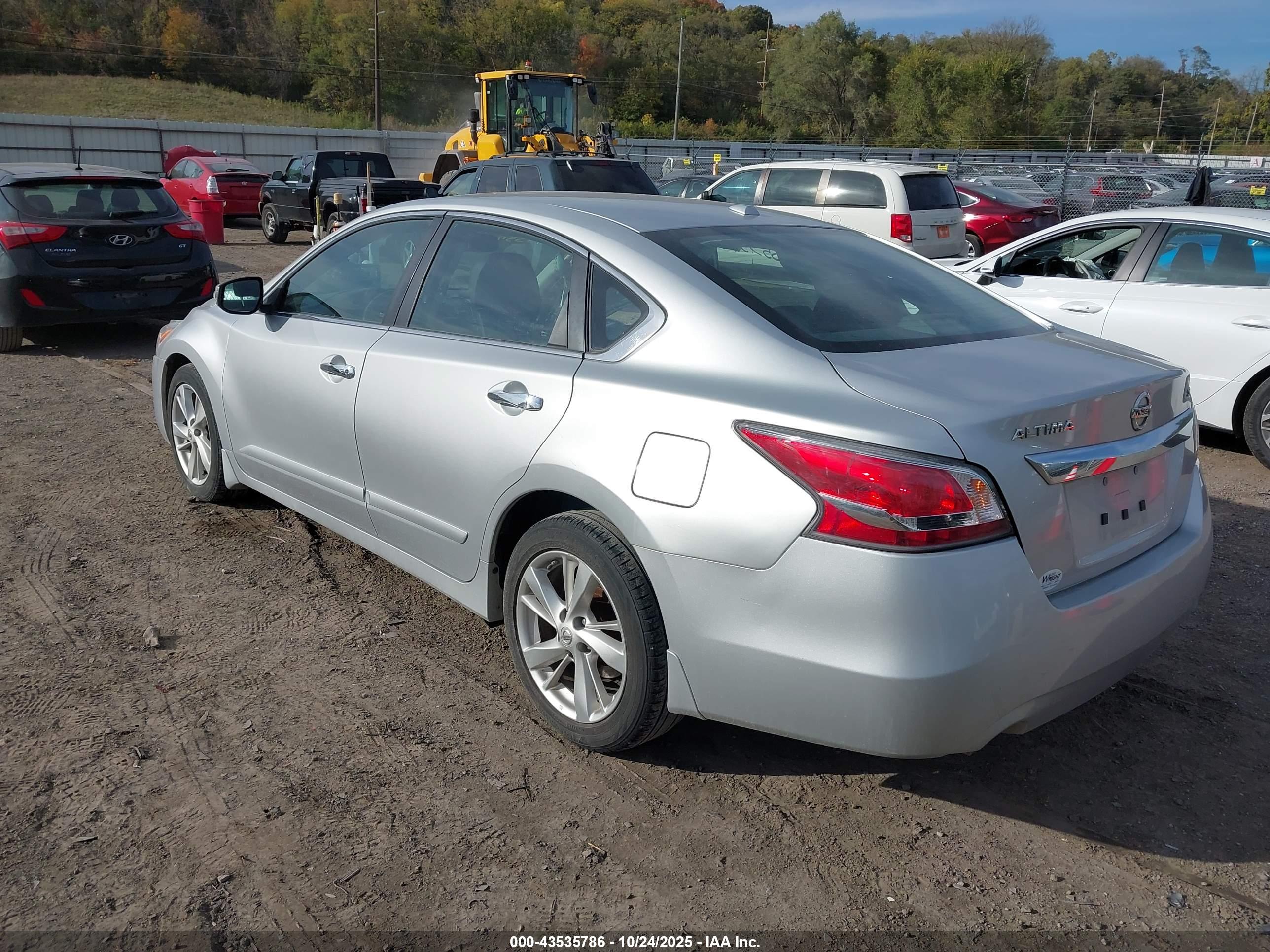NISSAN ALTIMA image 3