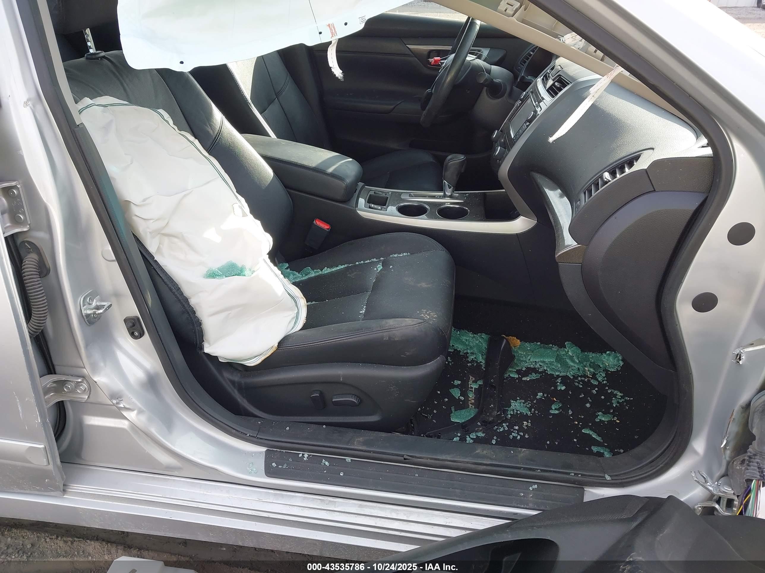 NISSAN ALTIMA image 5