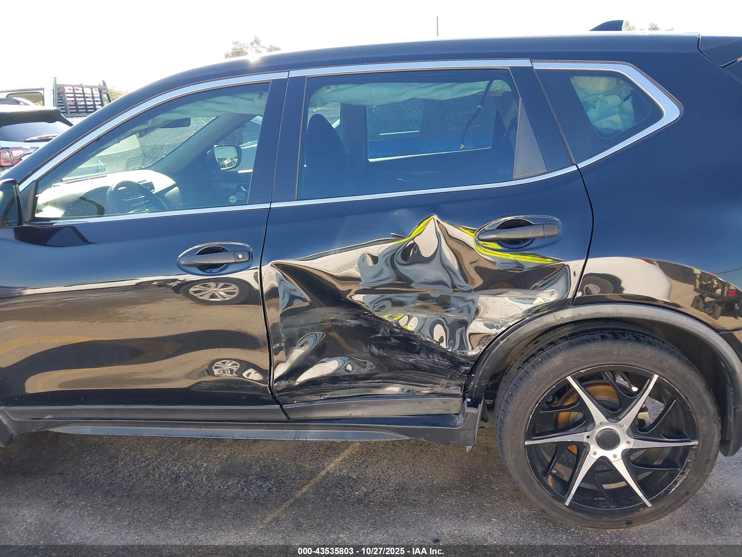 NISSAN ROGUE image 6