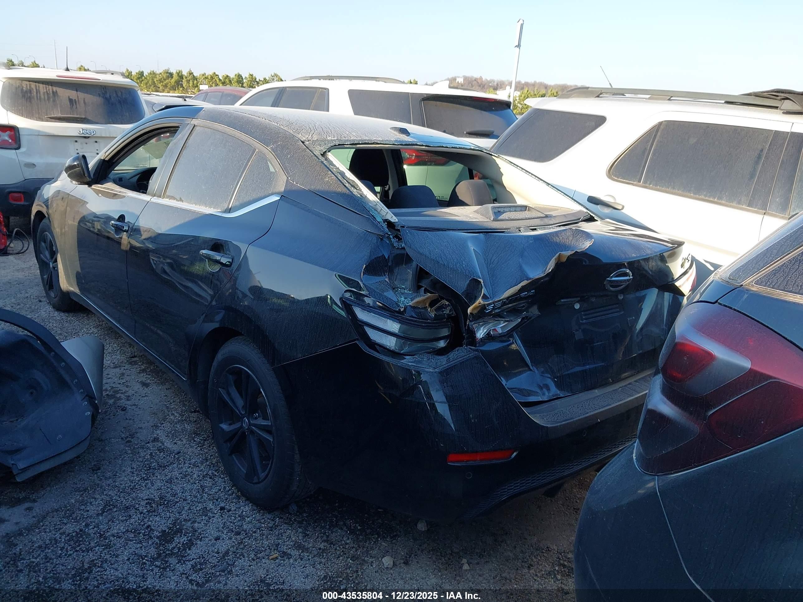 NISSAN SENTRA image 3