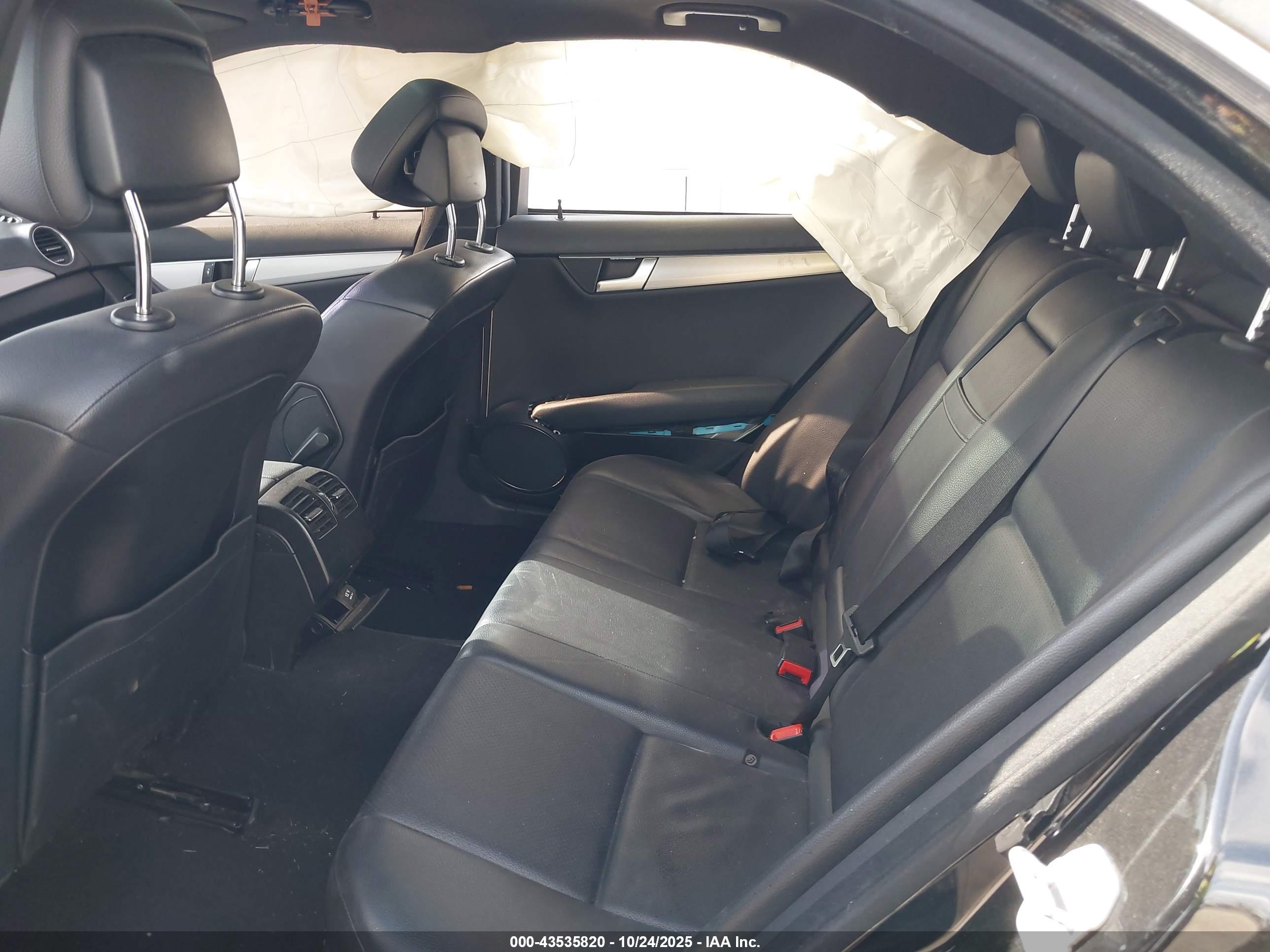 MERCEDES-BENZ C image 8