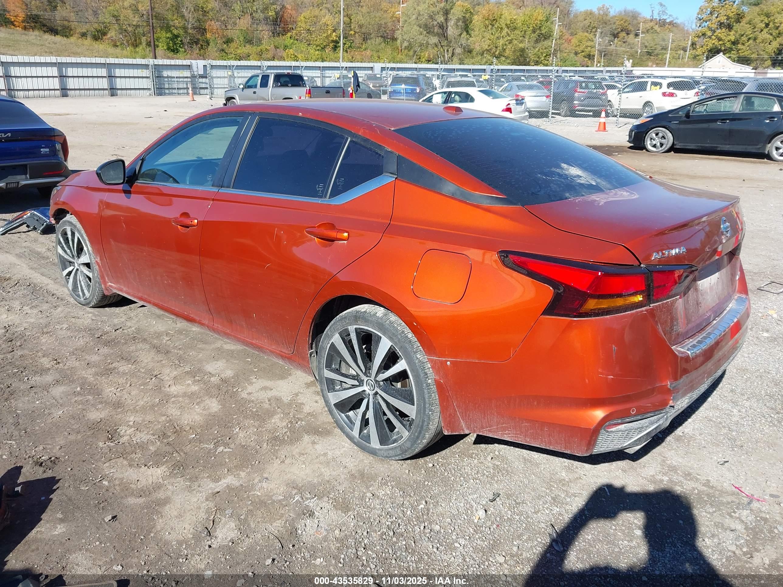 NISSAN ALTIMA image 3