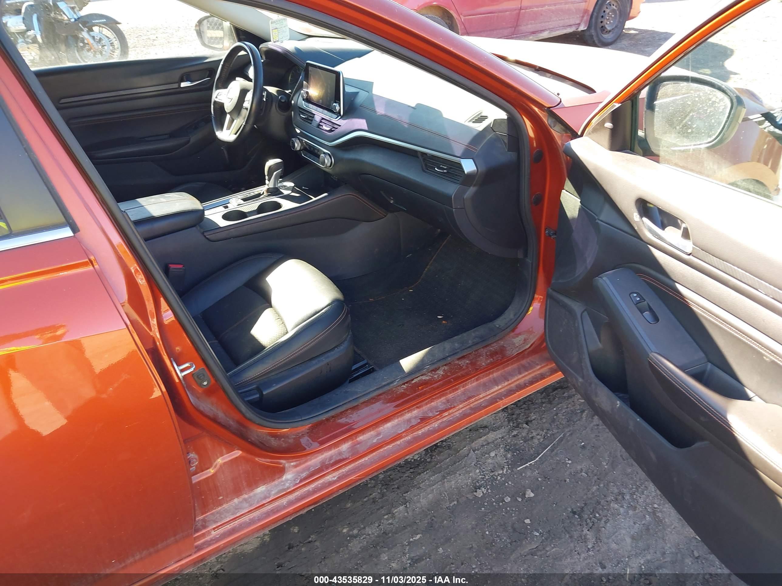 NISSAN ALTIMA image 5