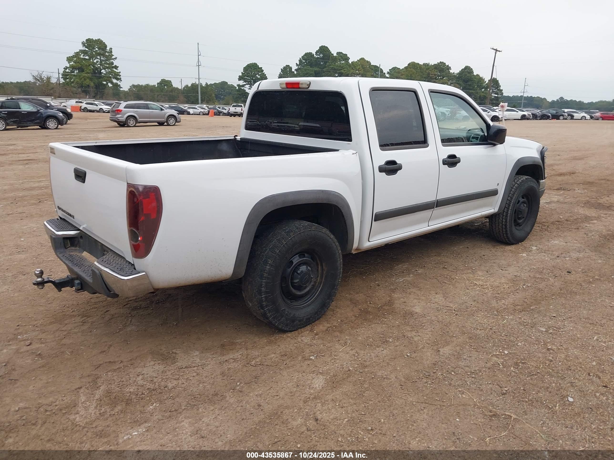 CHEVROLET COLORADO image 4