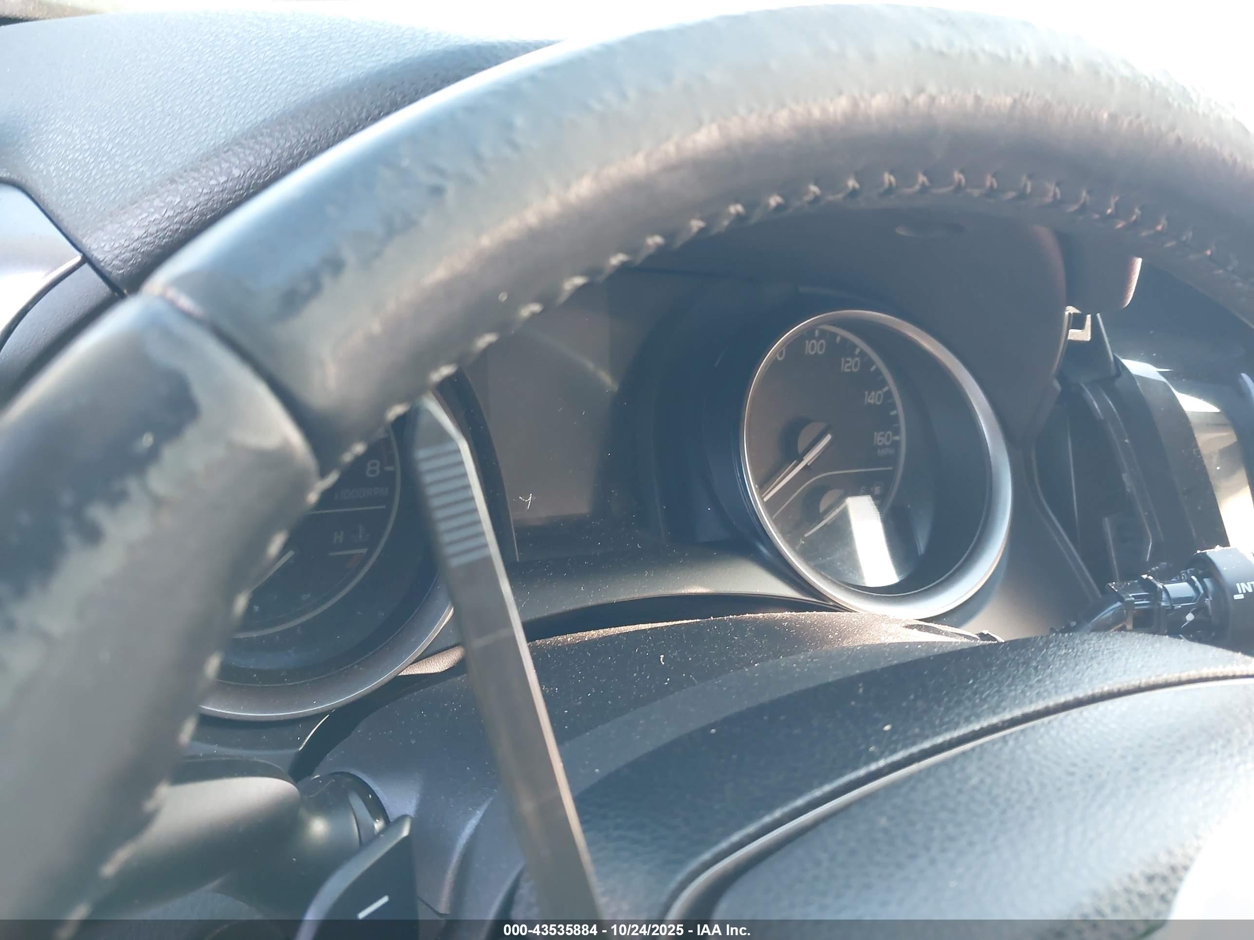 TOYOTA CAMRY image 7