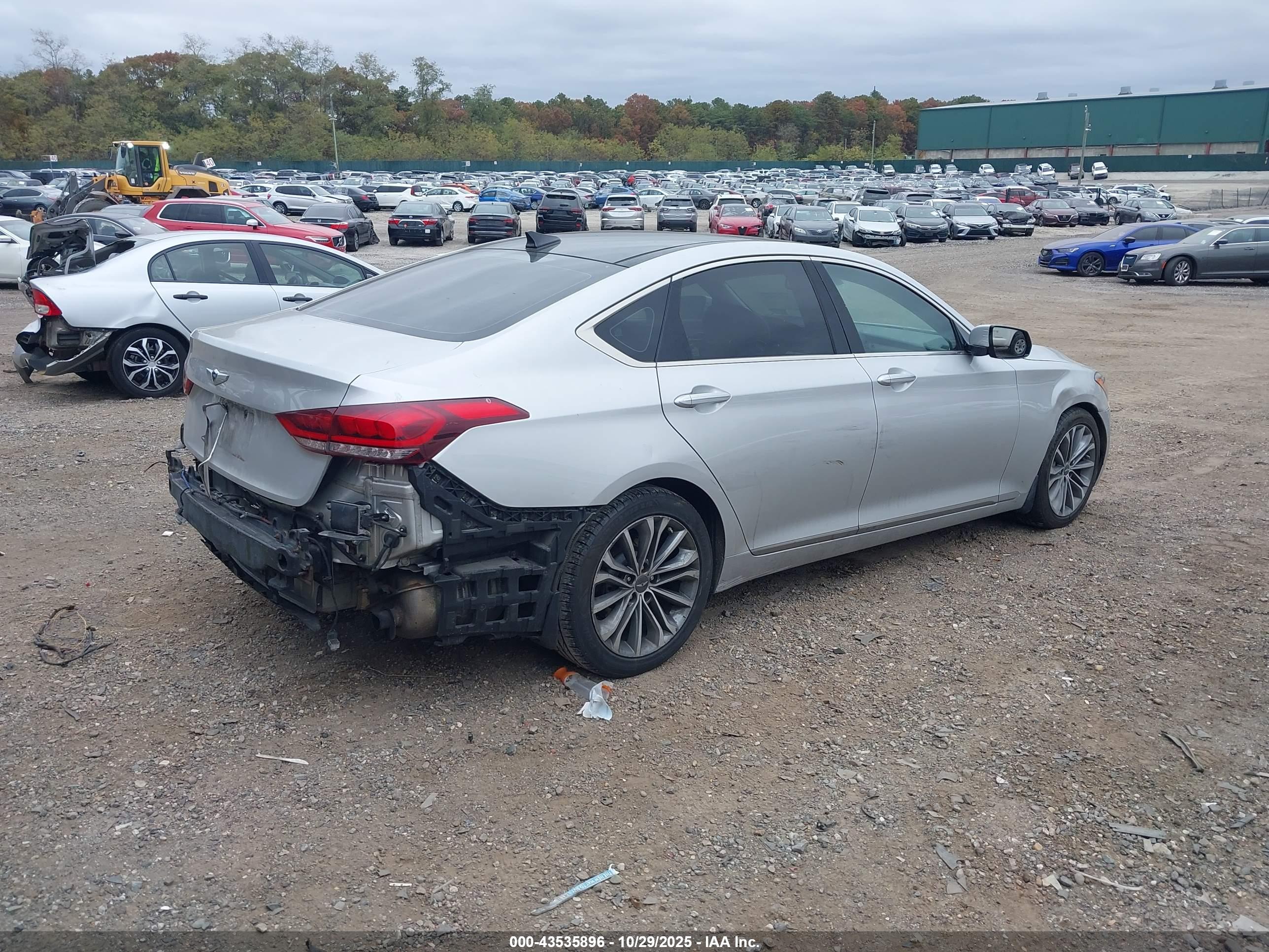 HYUNDAI GENESIS image 4