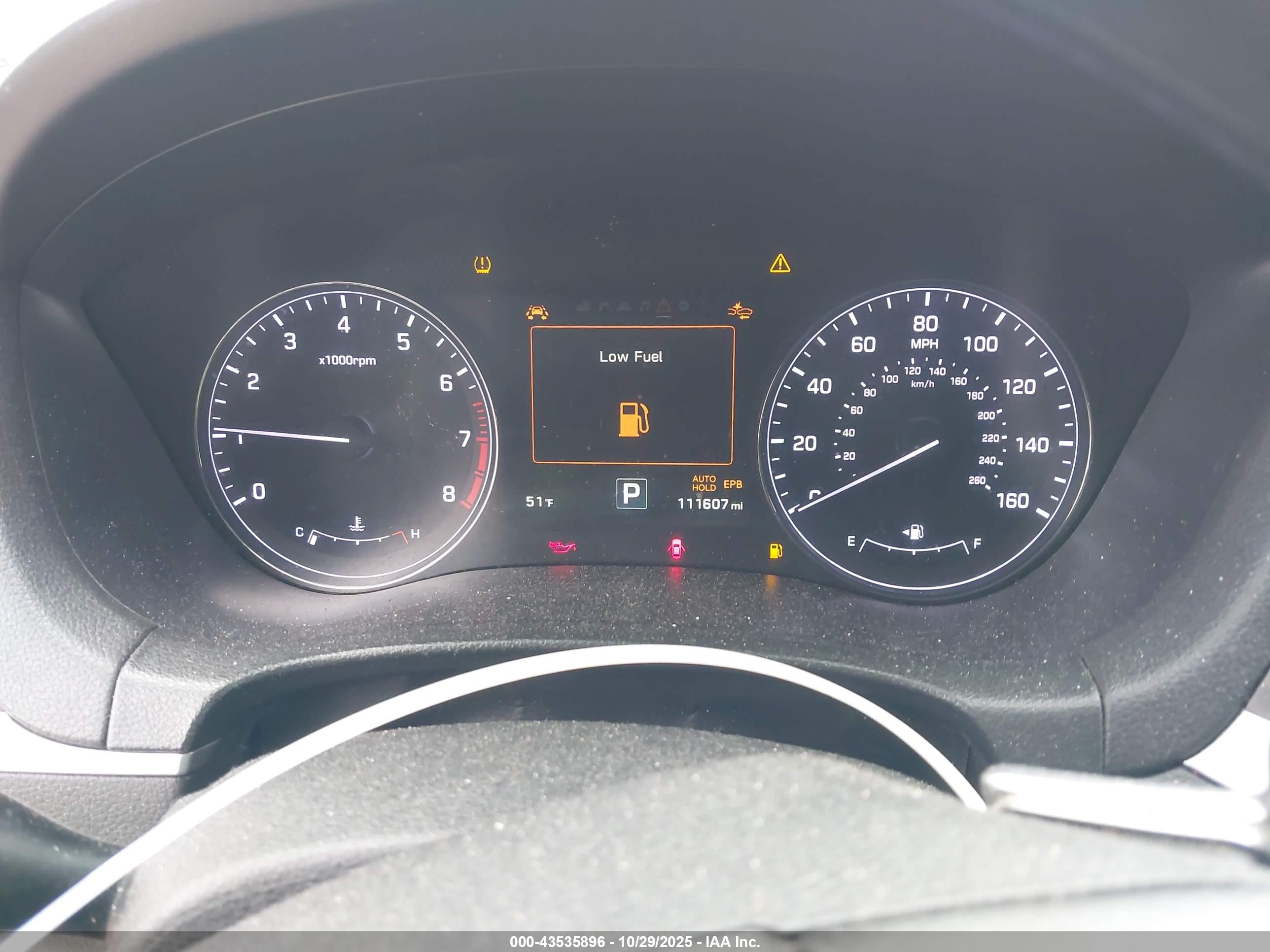 HYUNDAI GENESIS image 7