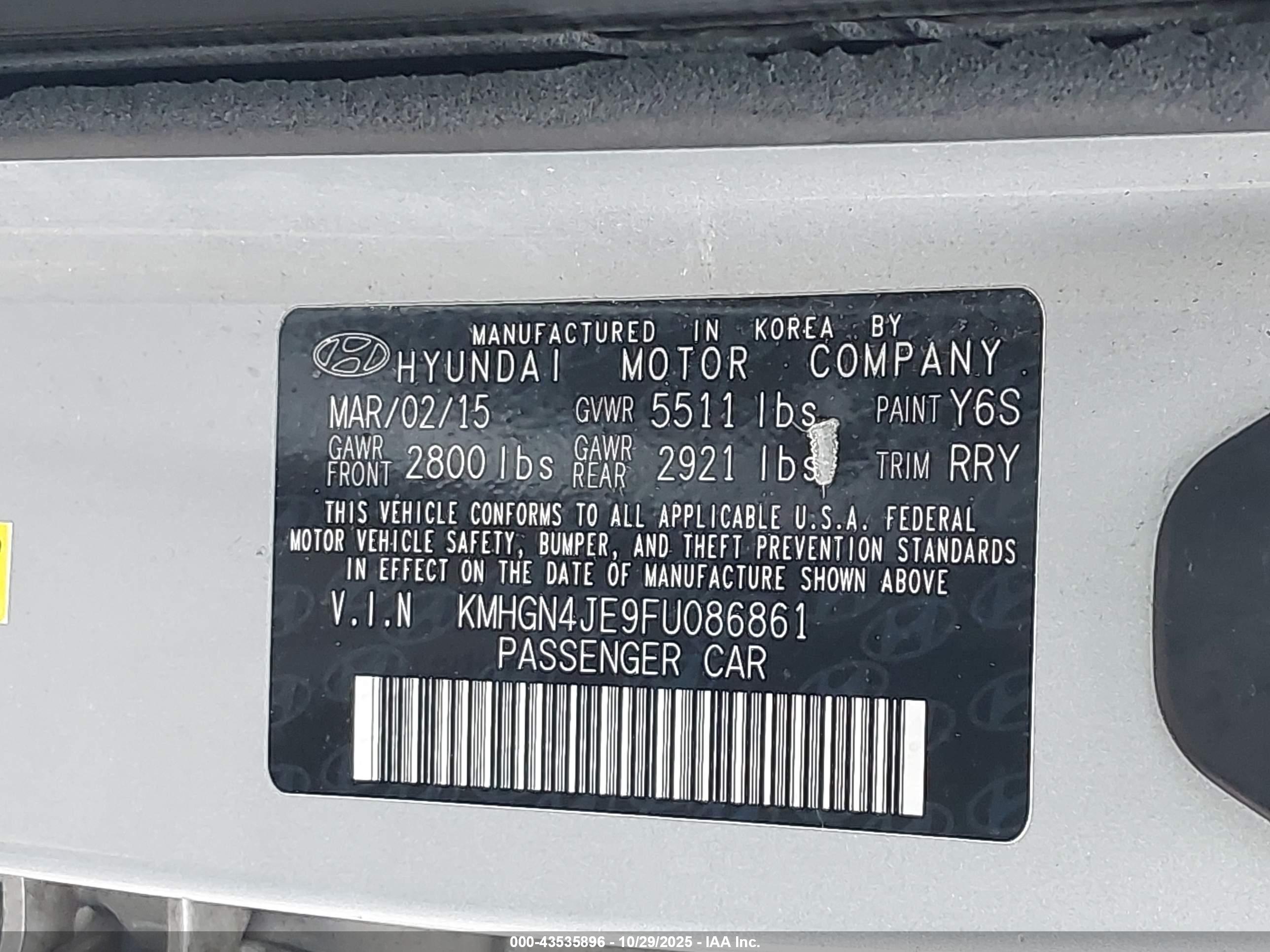 HYUNDAI GENESIS image 9