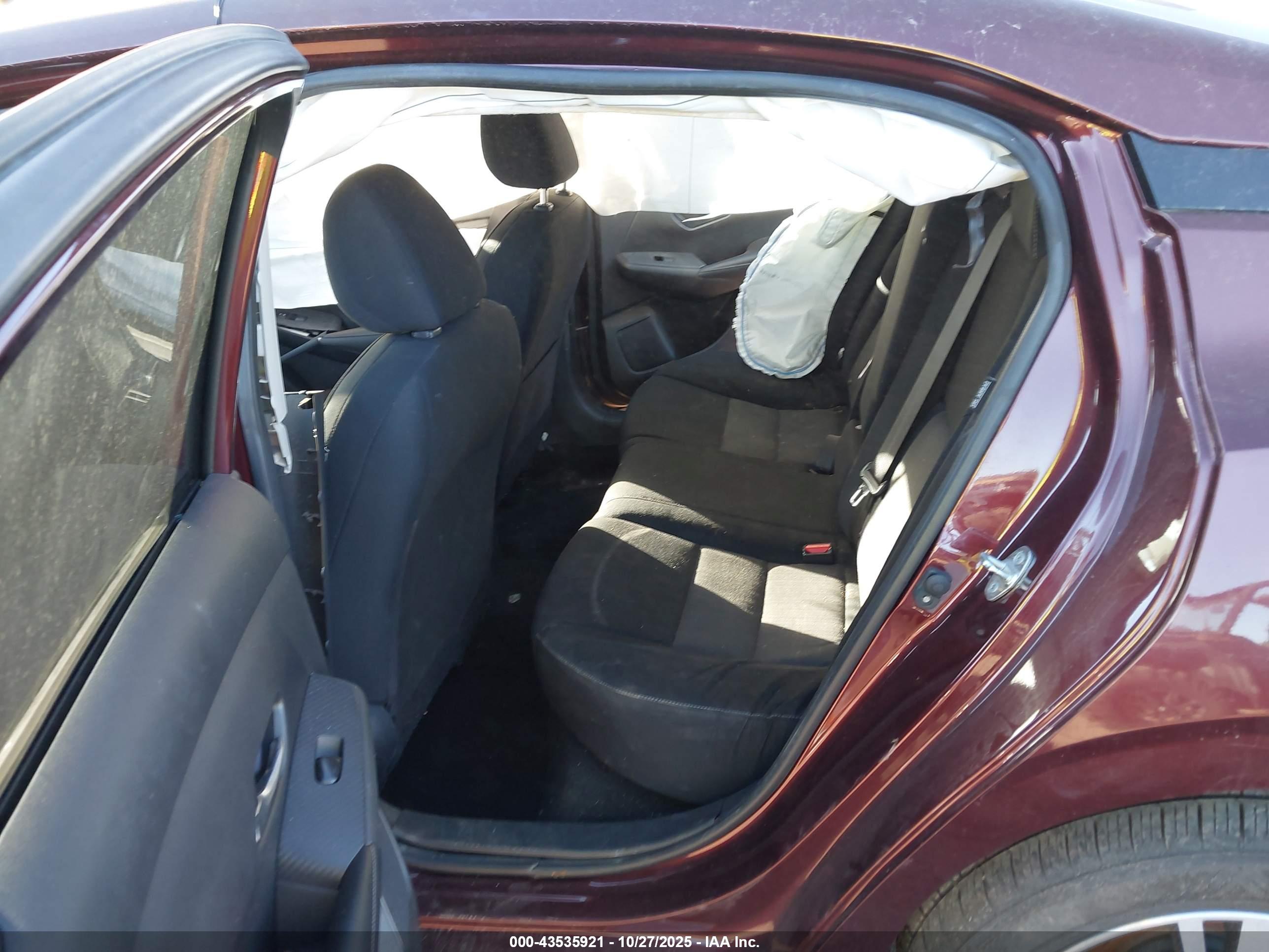 NISSAN SENTRA image 8