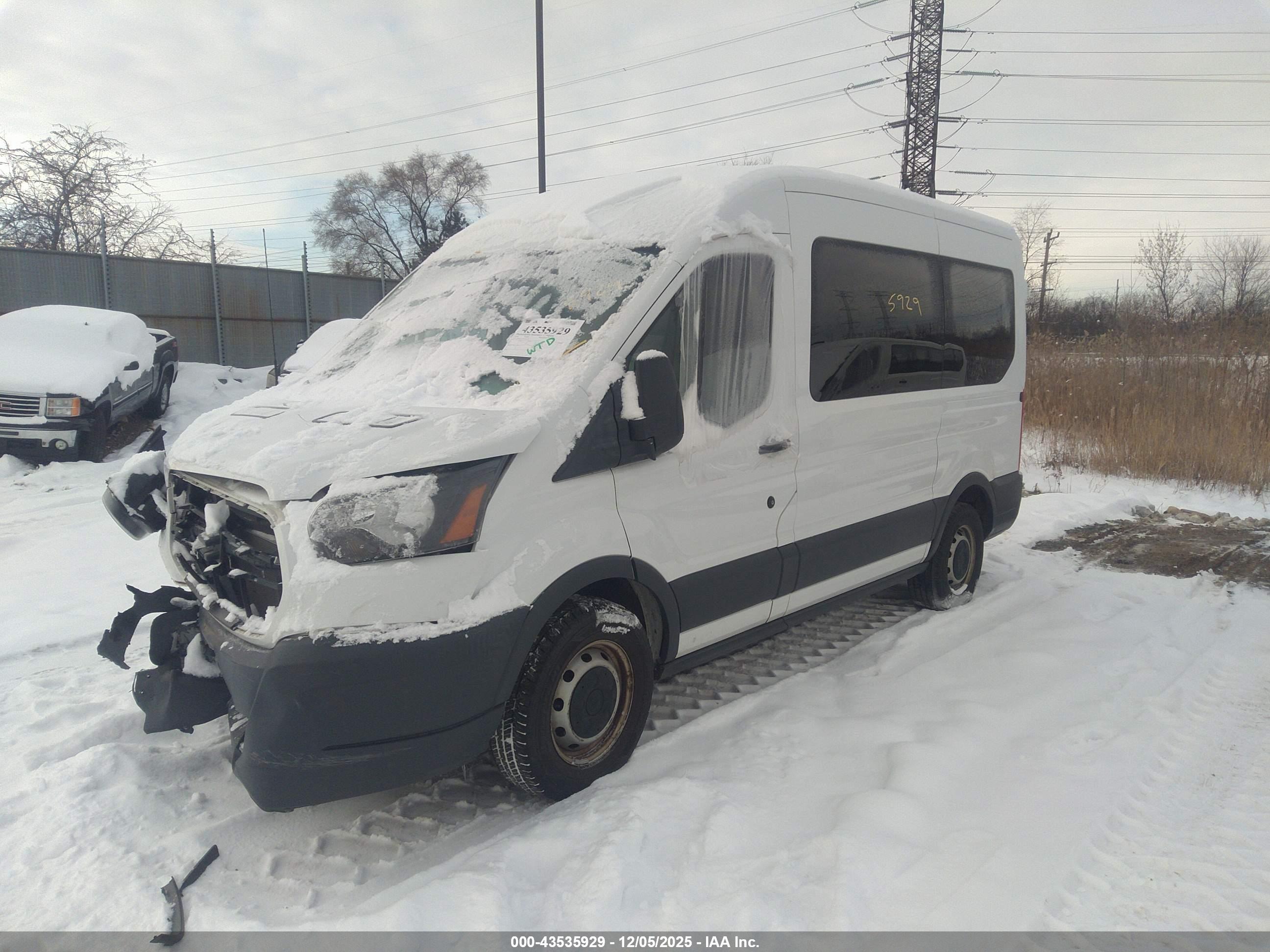 FORD TRANSIT-150 image 2