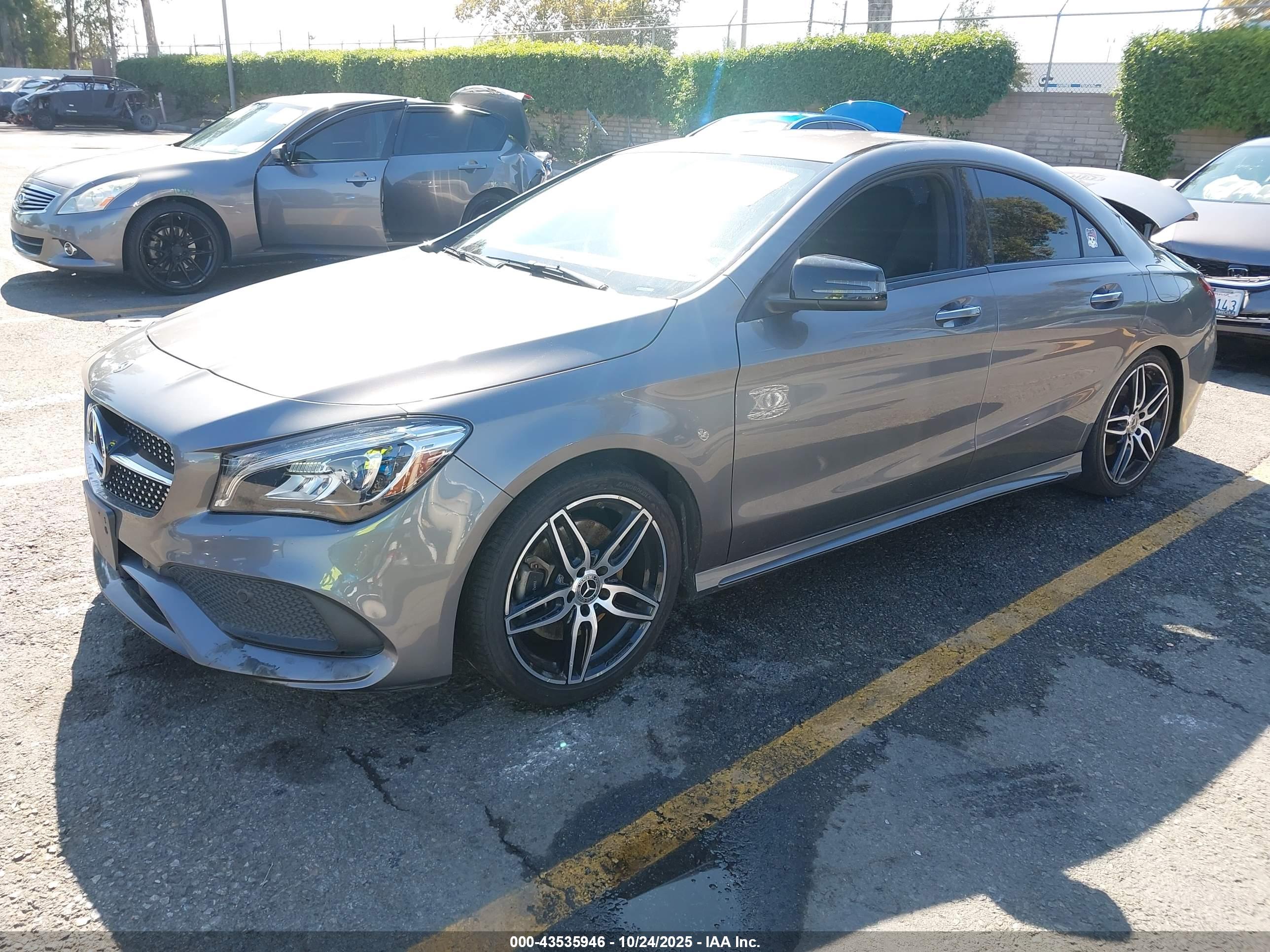 MERCEDES-BENZ CLA image 2