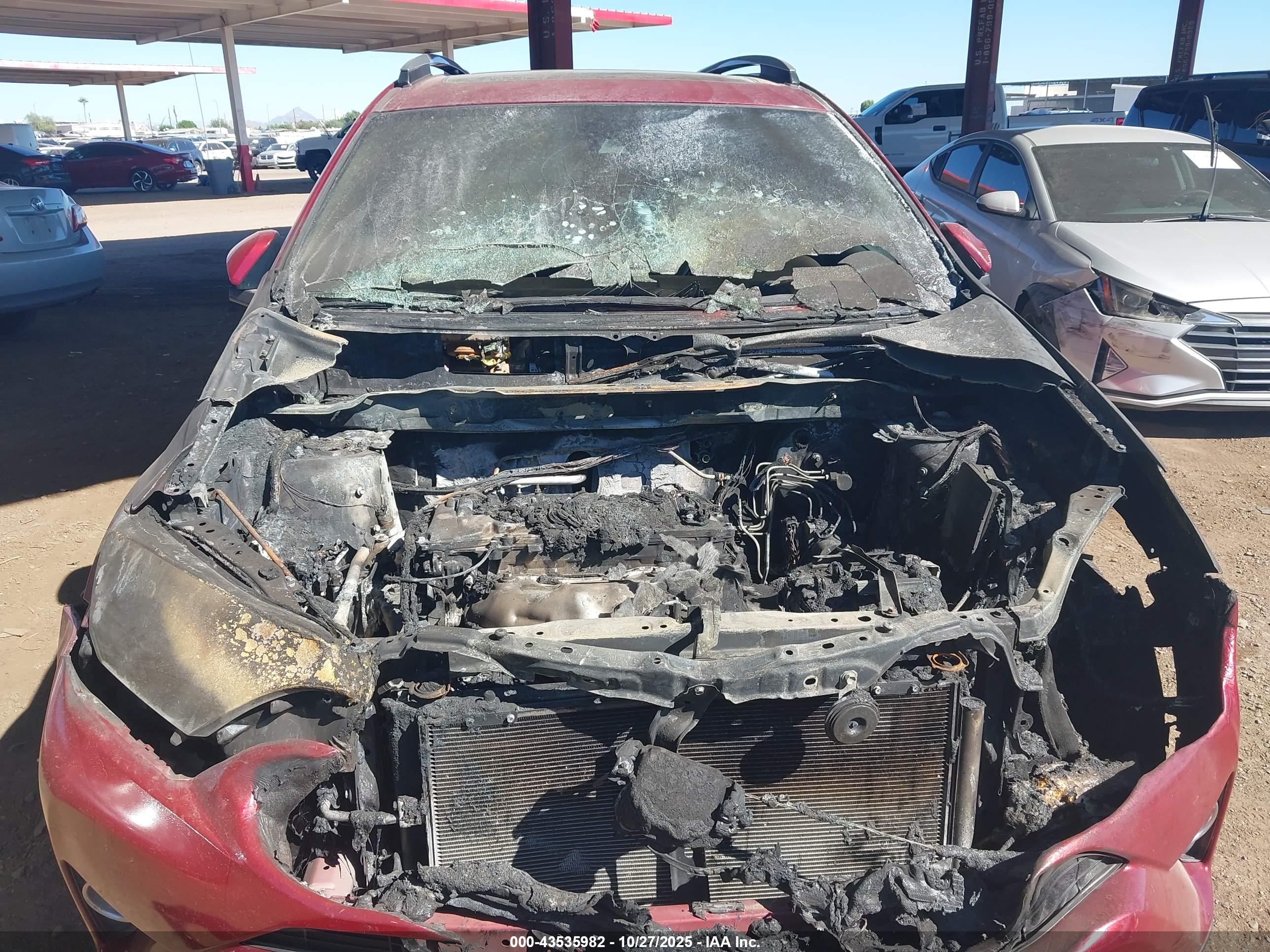 TOYOTA RAV4 image 6