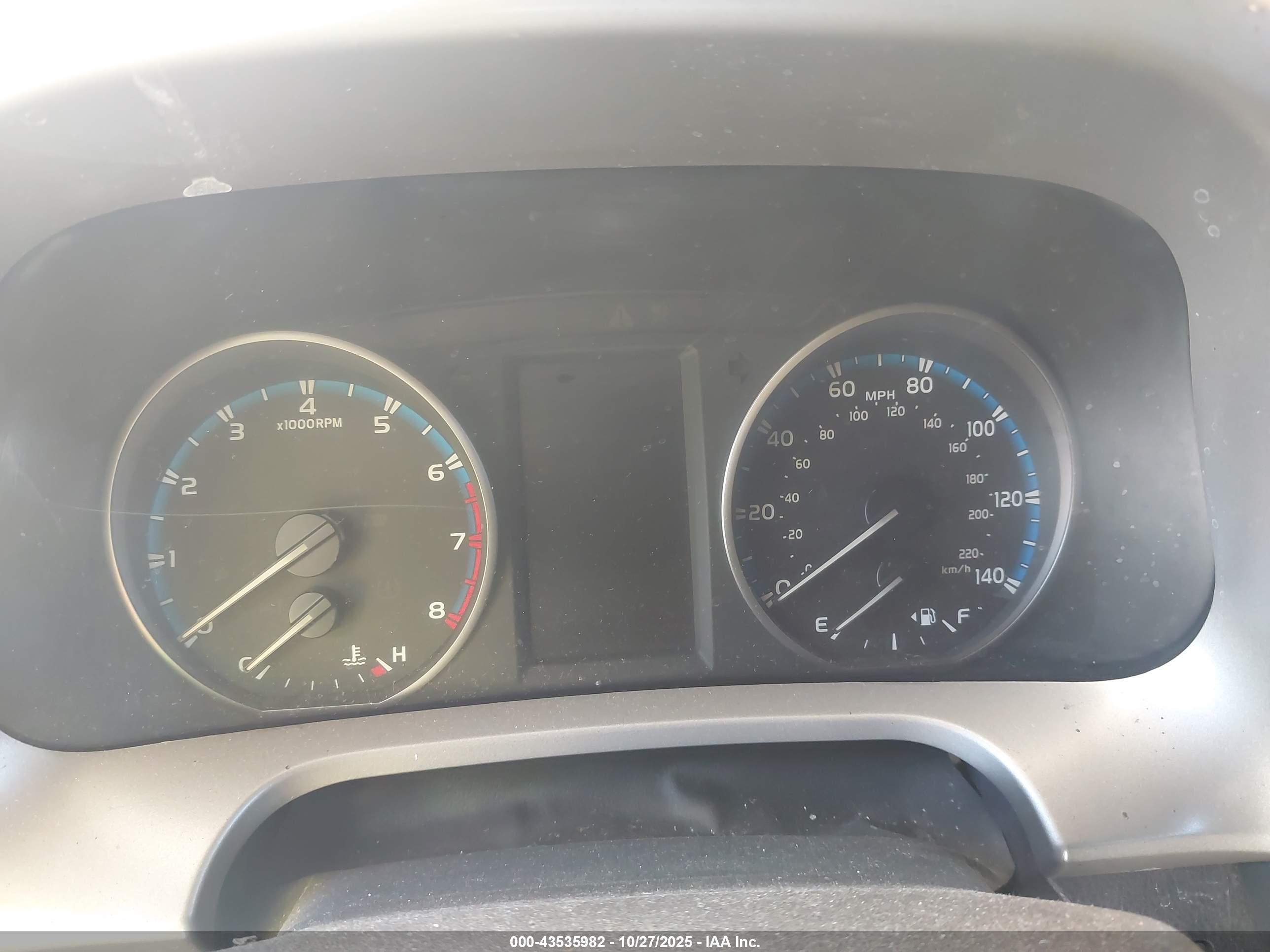 TOYOTA RAV4 image 7