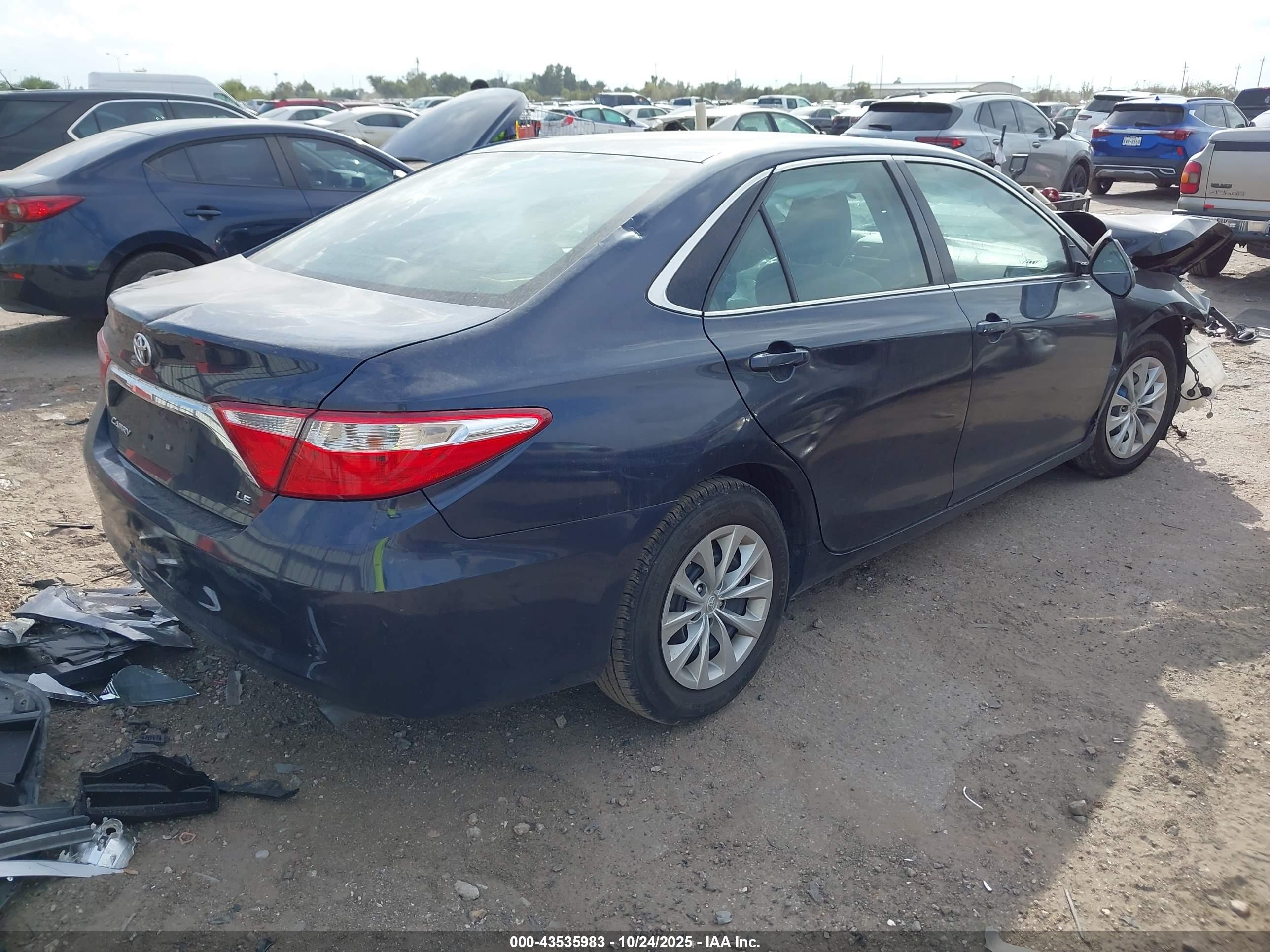 TOYOTA CAMRY image 4