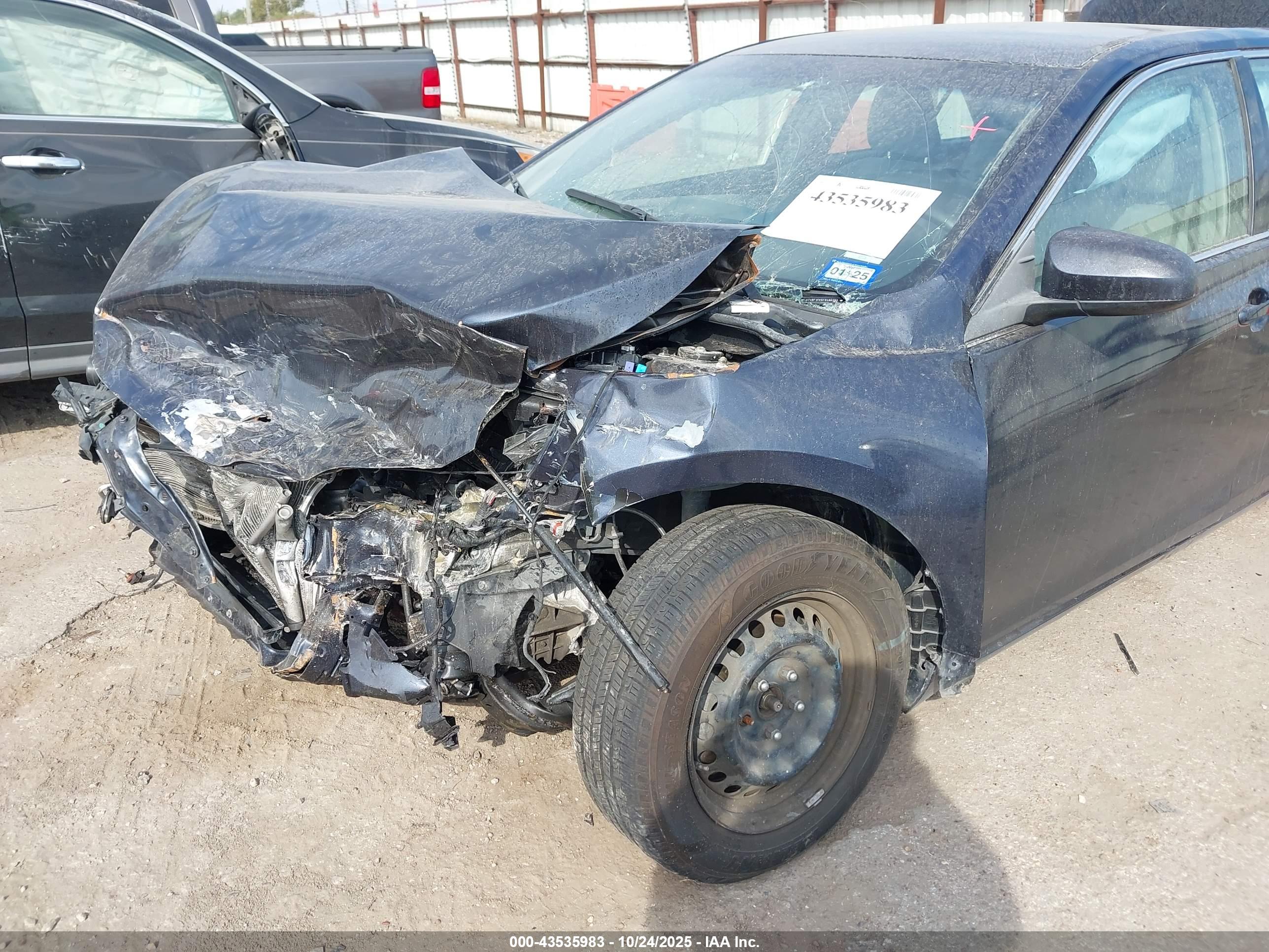 TOYOTA CAMRY image 6