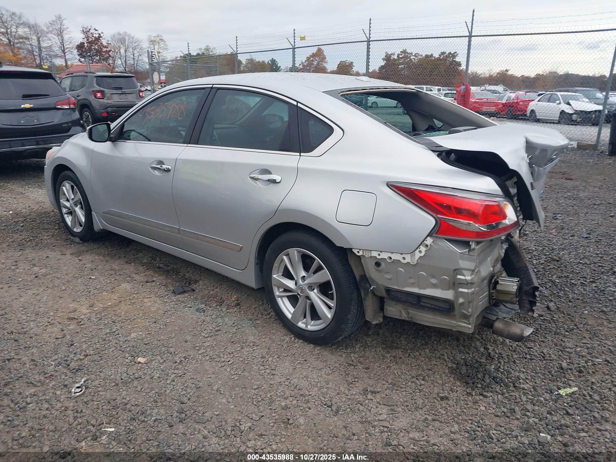 NISSAN ALTIMA image 3