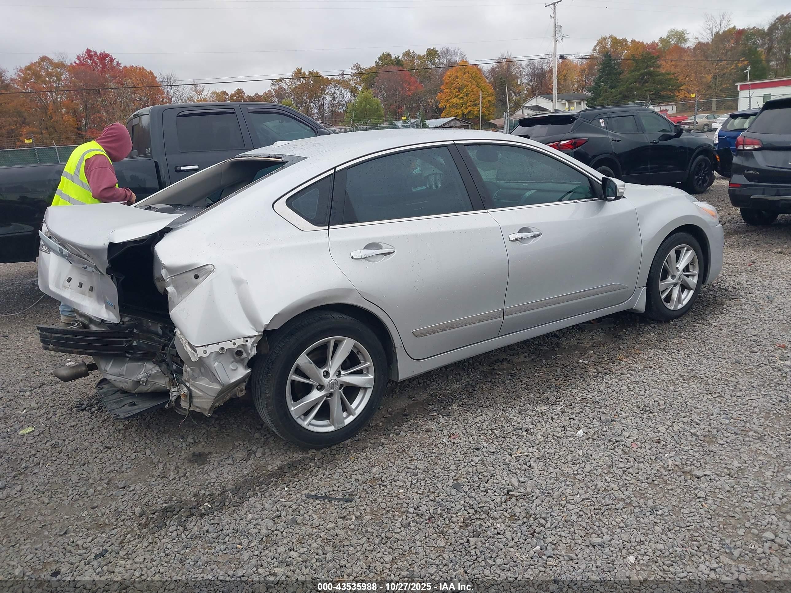 NISSAN ALTIMA image 4
