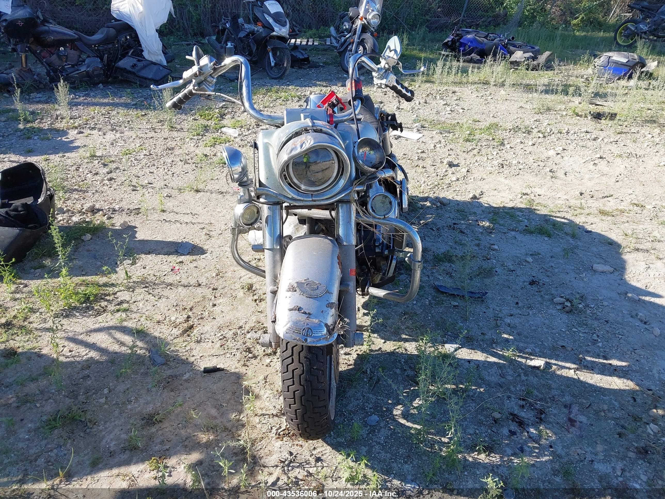 HARLEY-DAVIDSON FLHRCI image 5