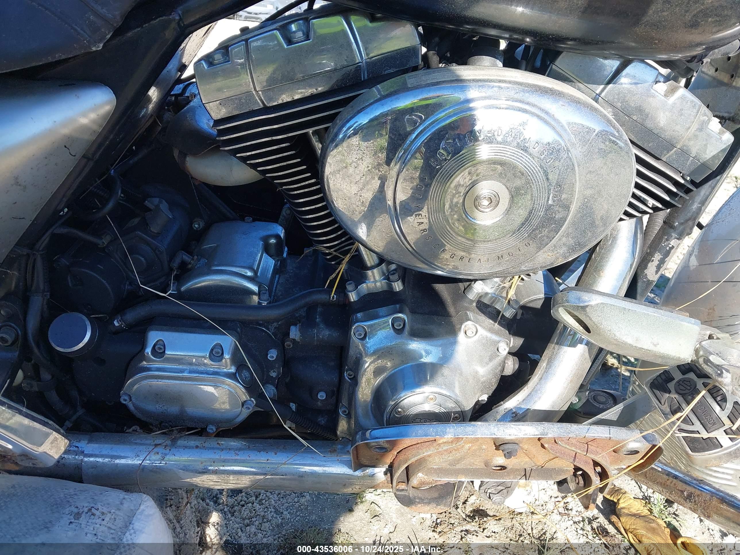 HARLEY-DAVIDSON FLHRCI image 8