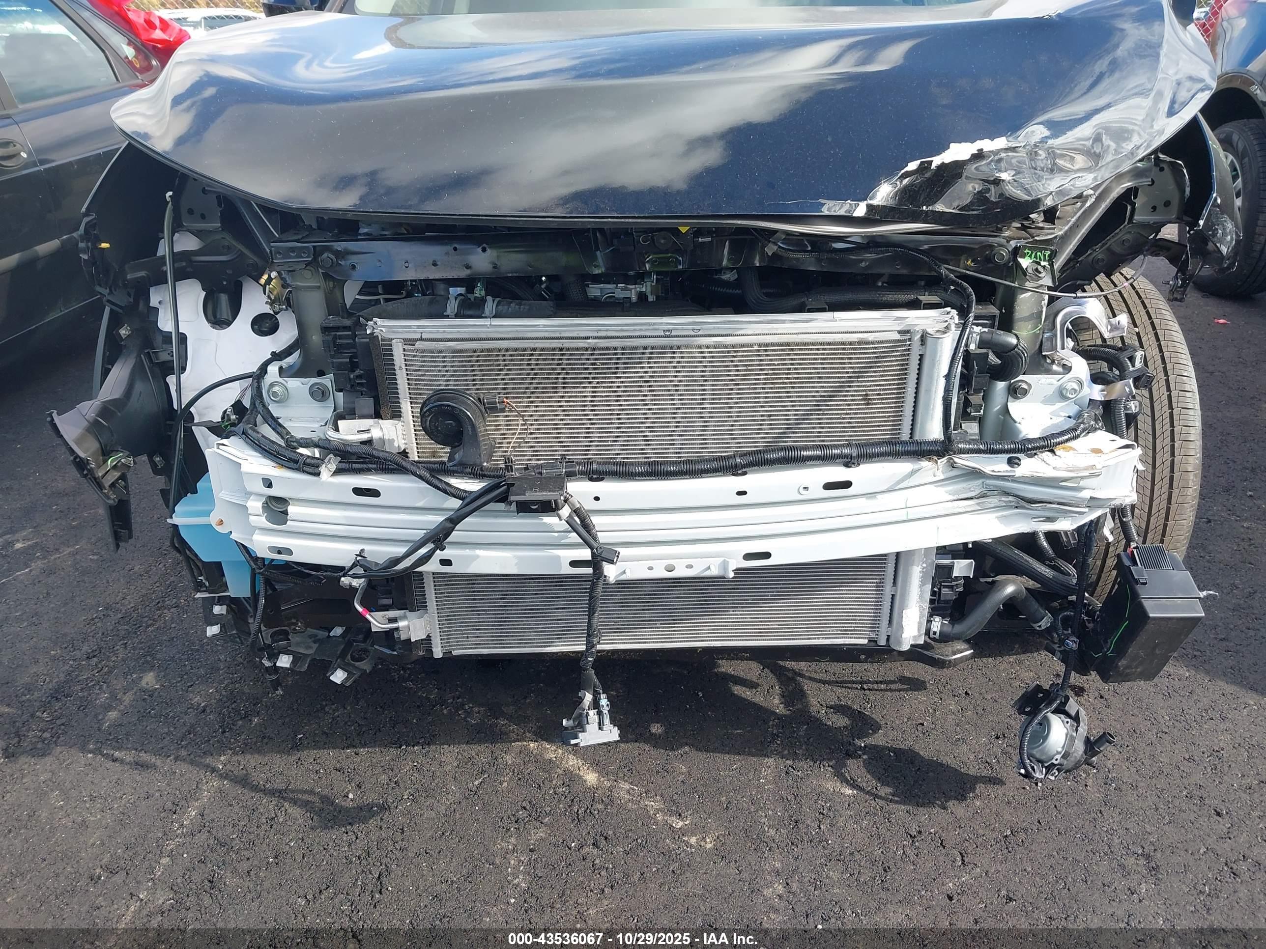 NISSAN ROGUE image 6