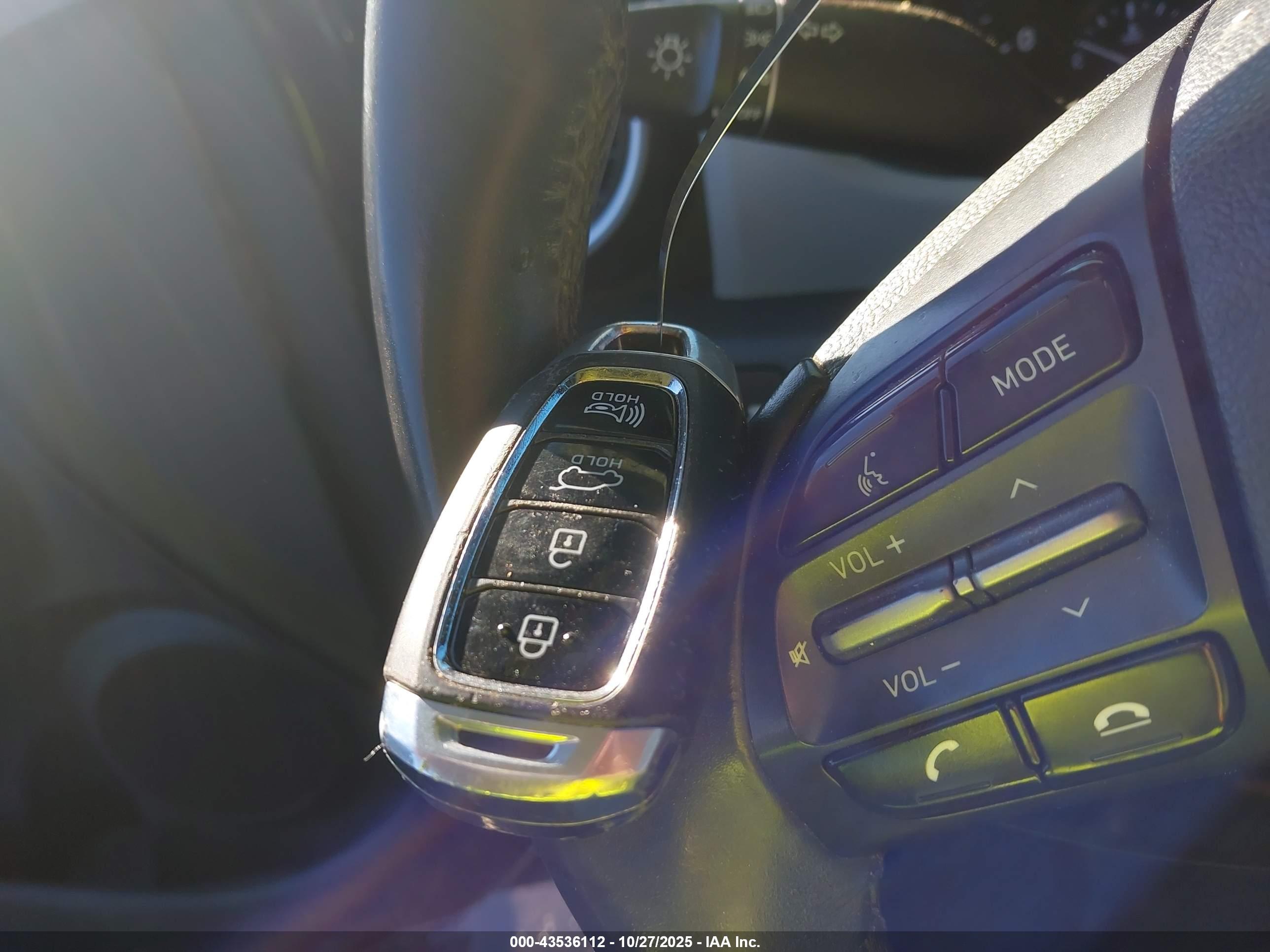 HYUNDAI KONA image 11