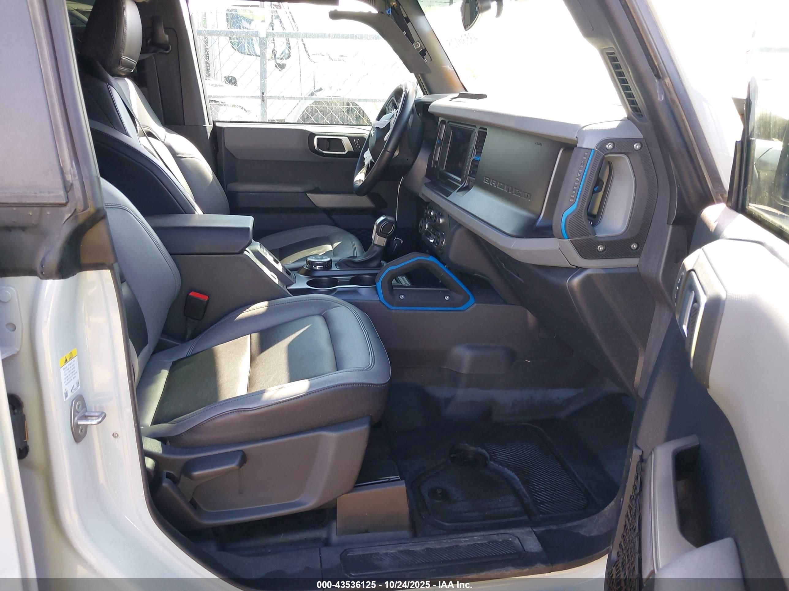 FORD BRONCO image 5
