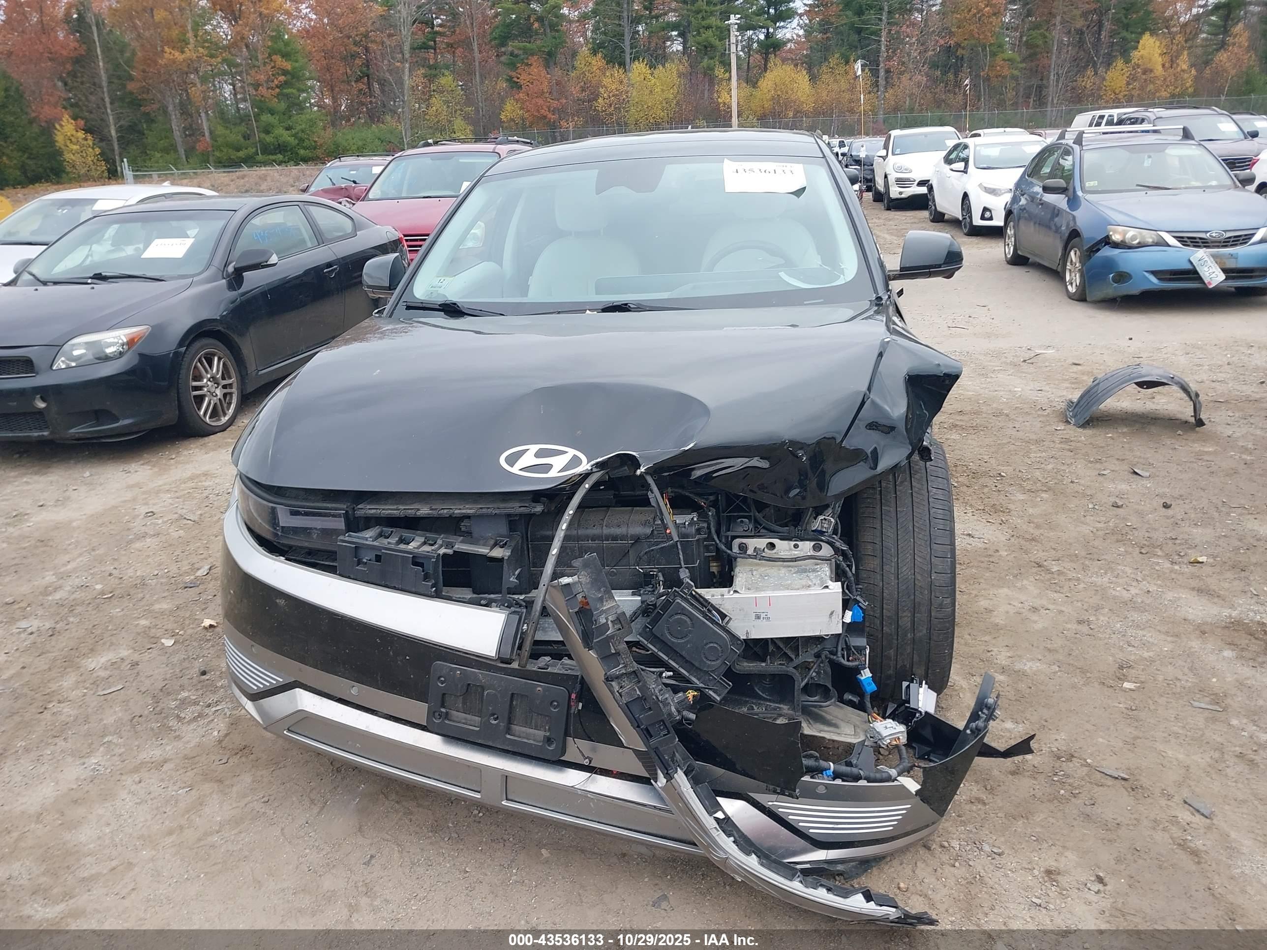 HYUNDAI IONIQ image 6