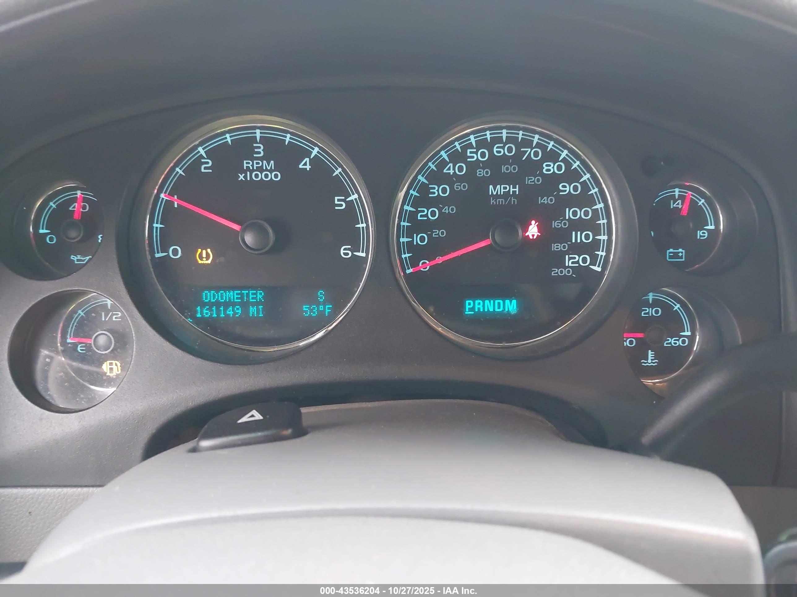 CHEVROLET SILVERADO image 7