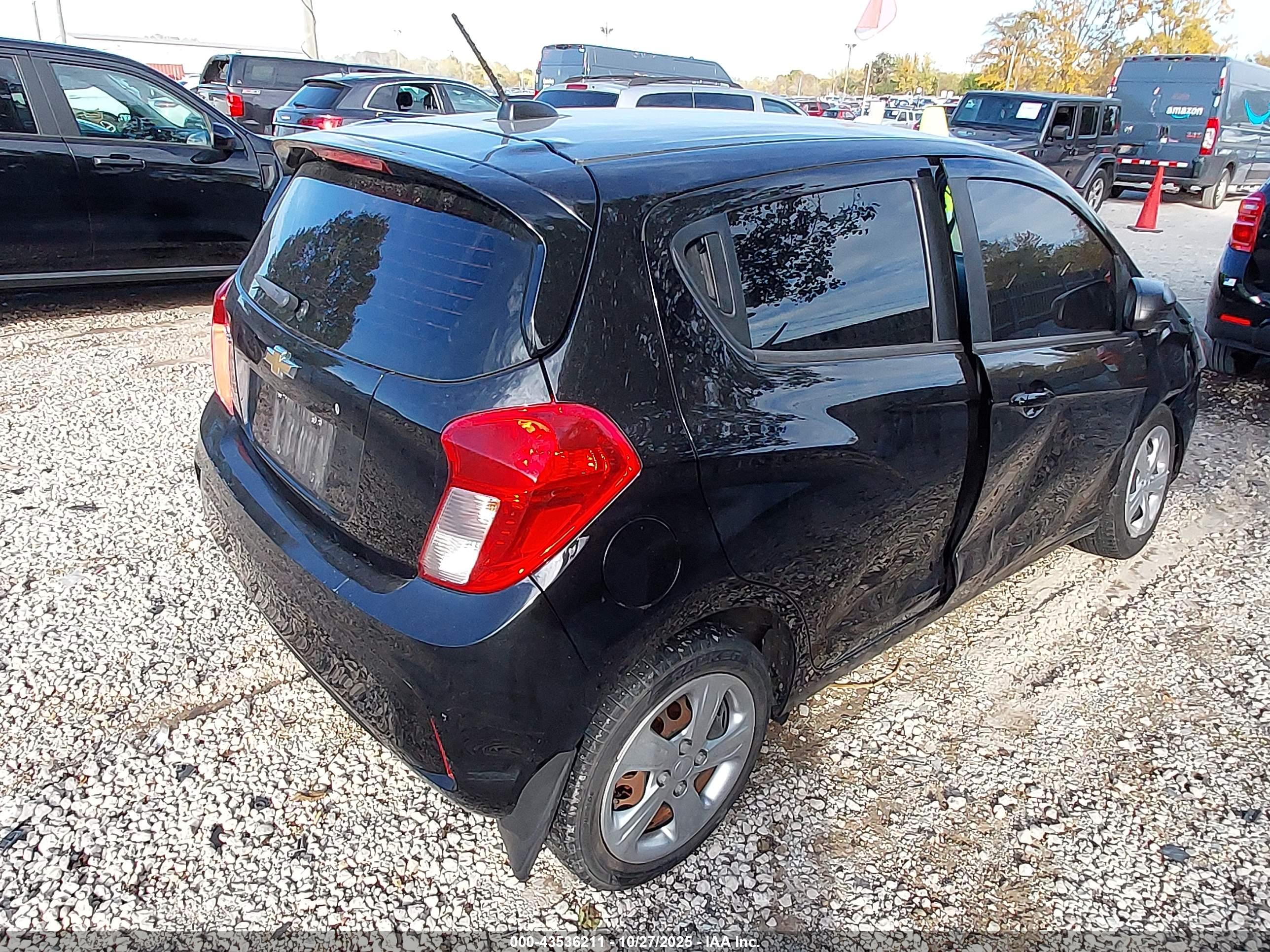CHEVROLET SPARK image 4