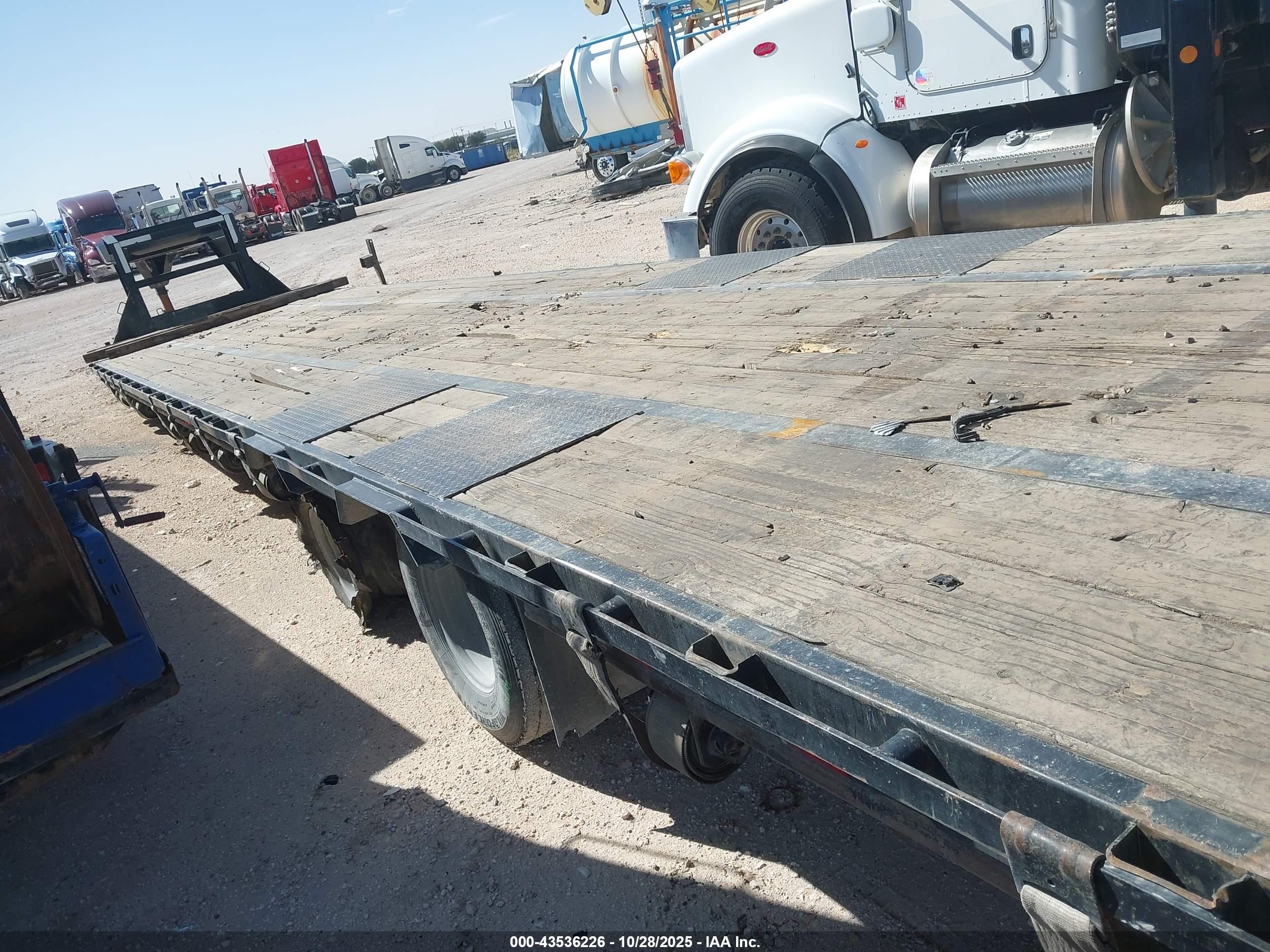 PJ TRAILERS image 3
