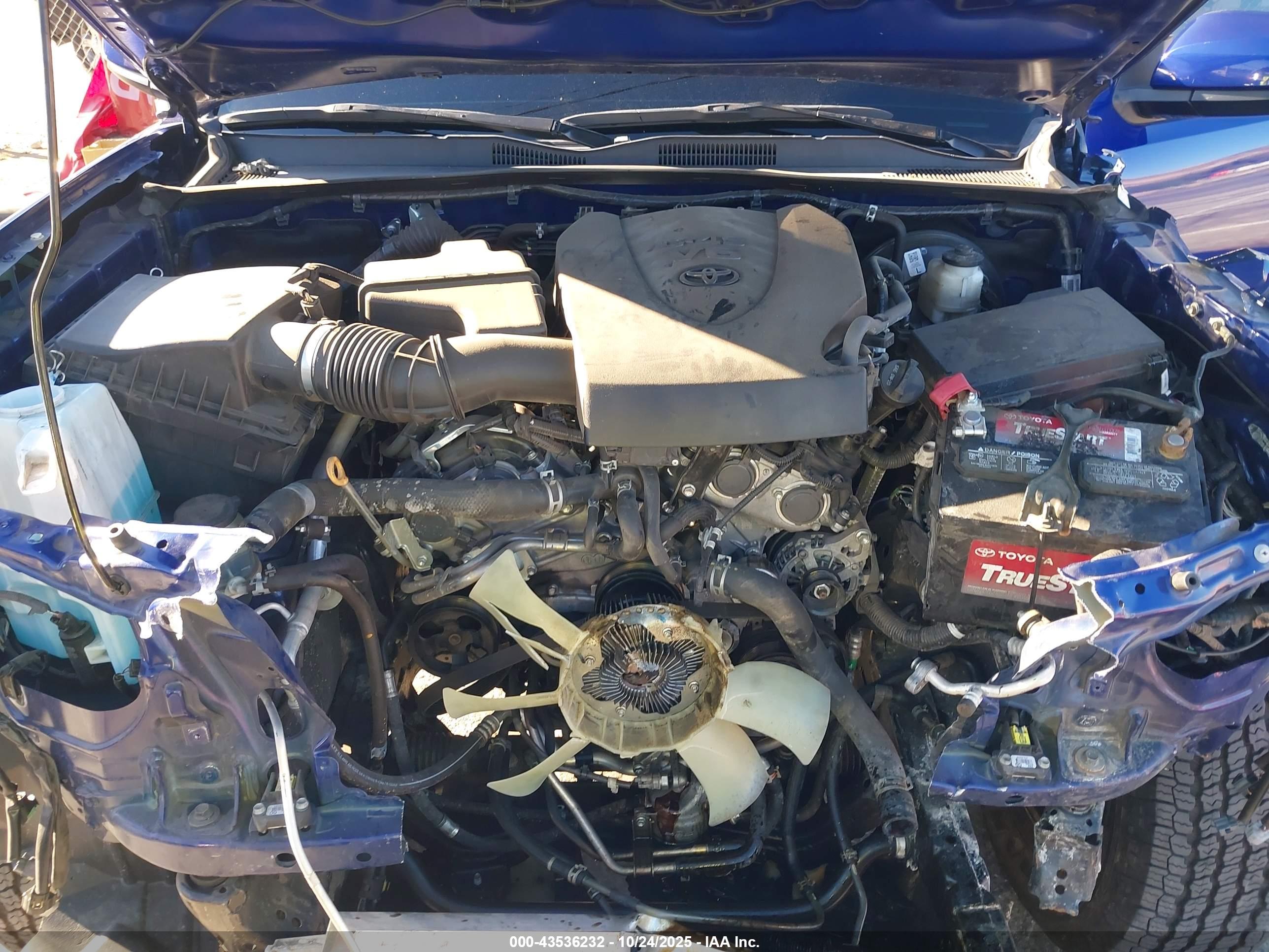 TOYOTA TACOMA image 10
