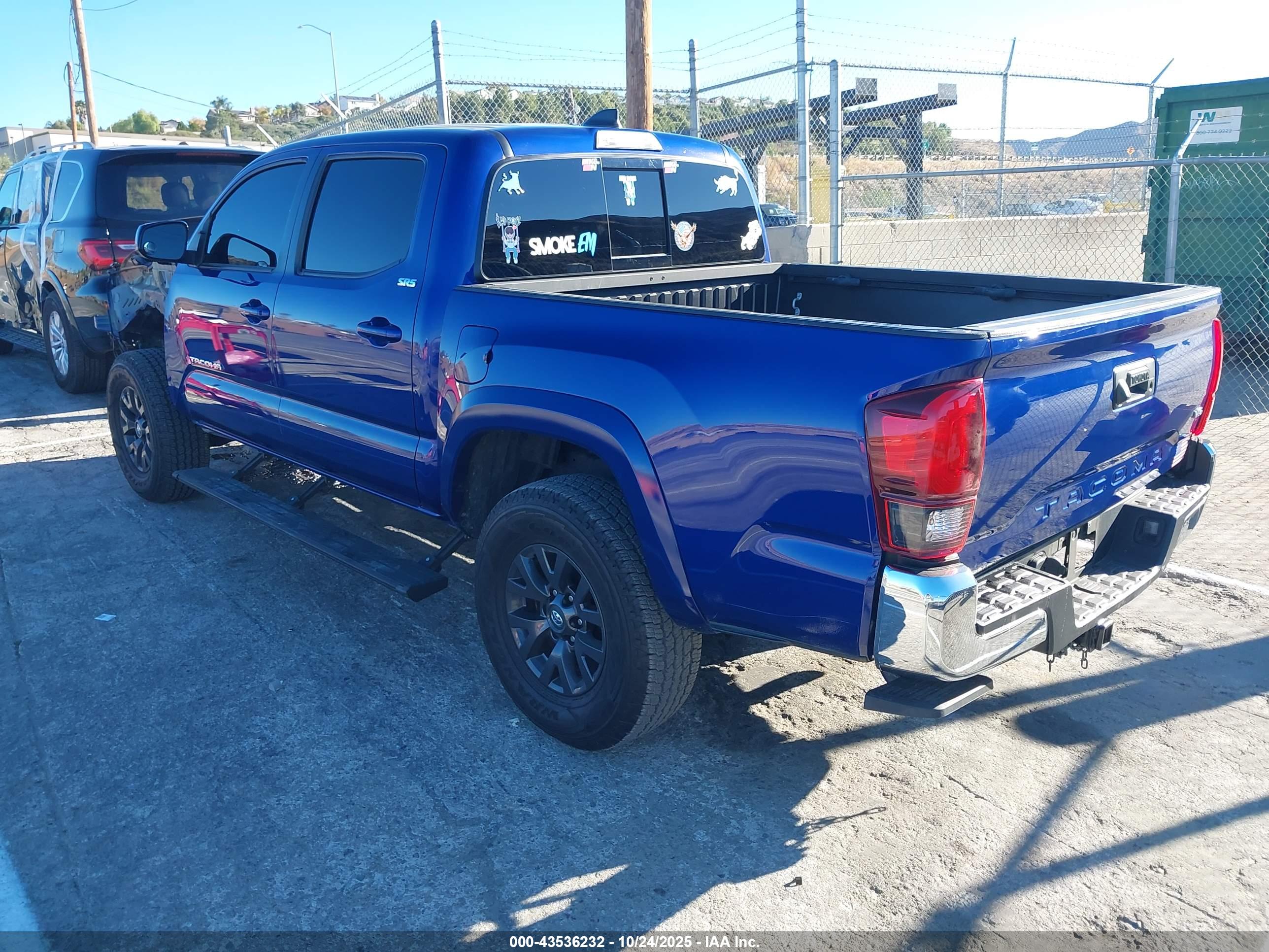 TOYOTA TACOMA image 3