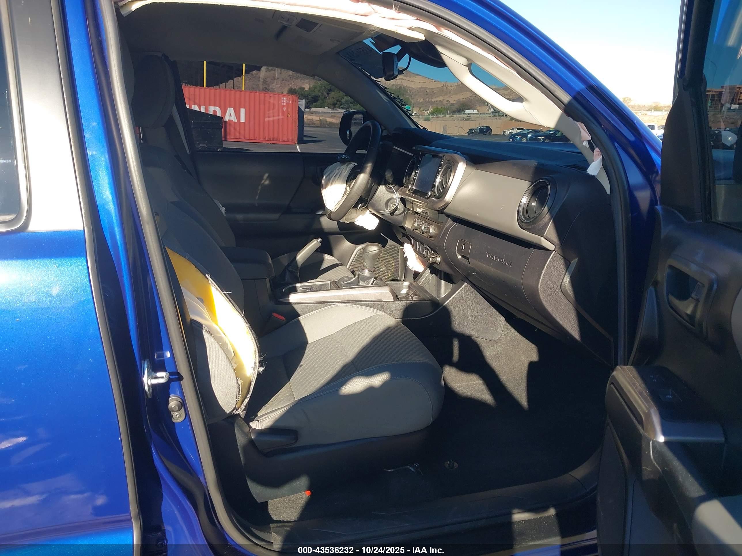 TOYOTA TACOMA image 5