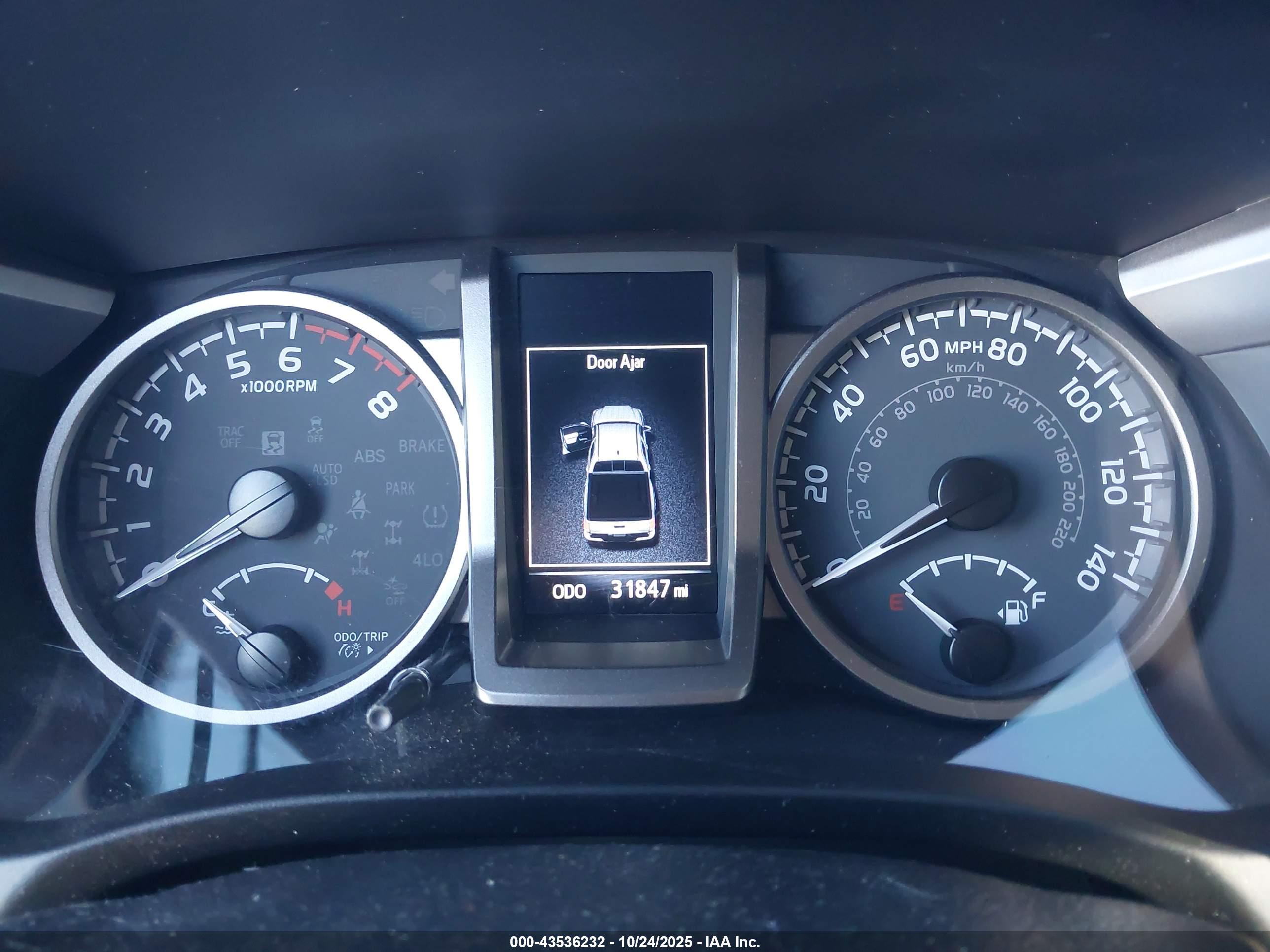 TOYOTA TACOMA image 7
