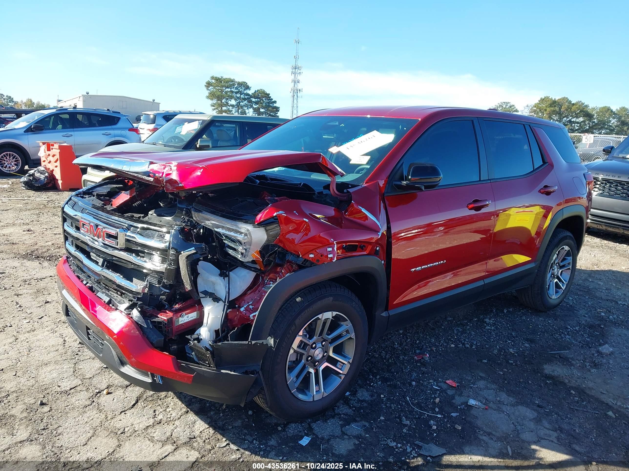 GMC TERRAIN image 2