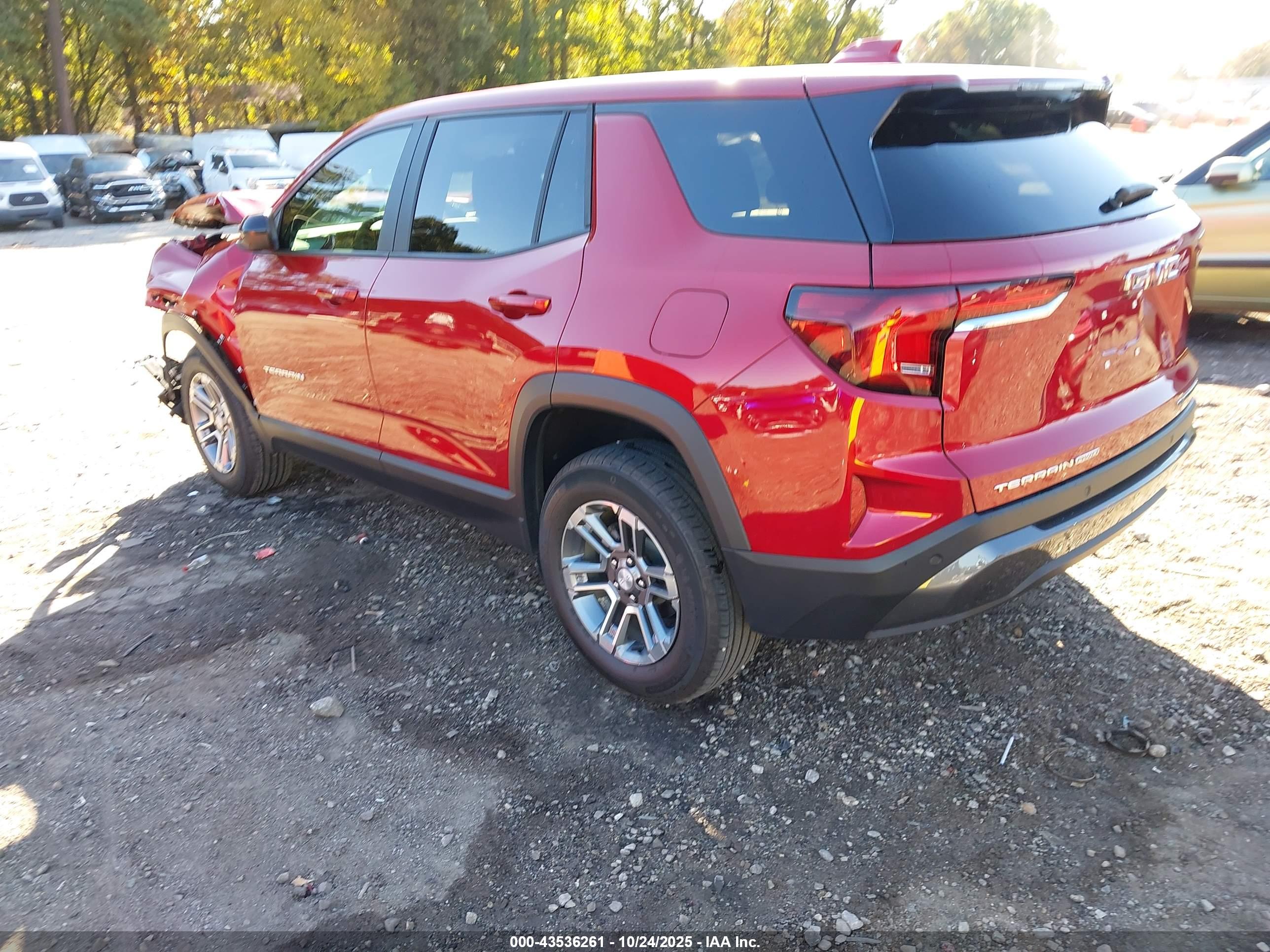 GMC TERRAIN image 3