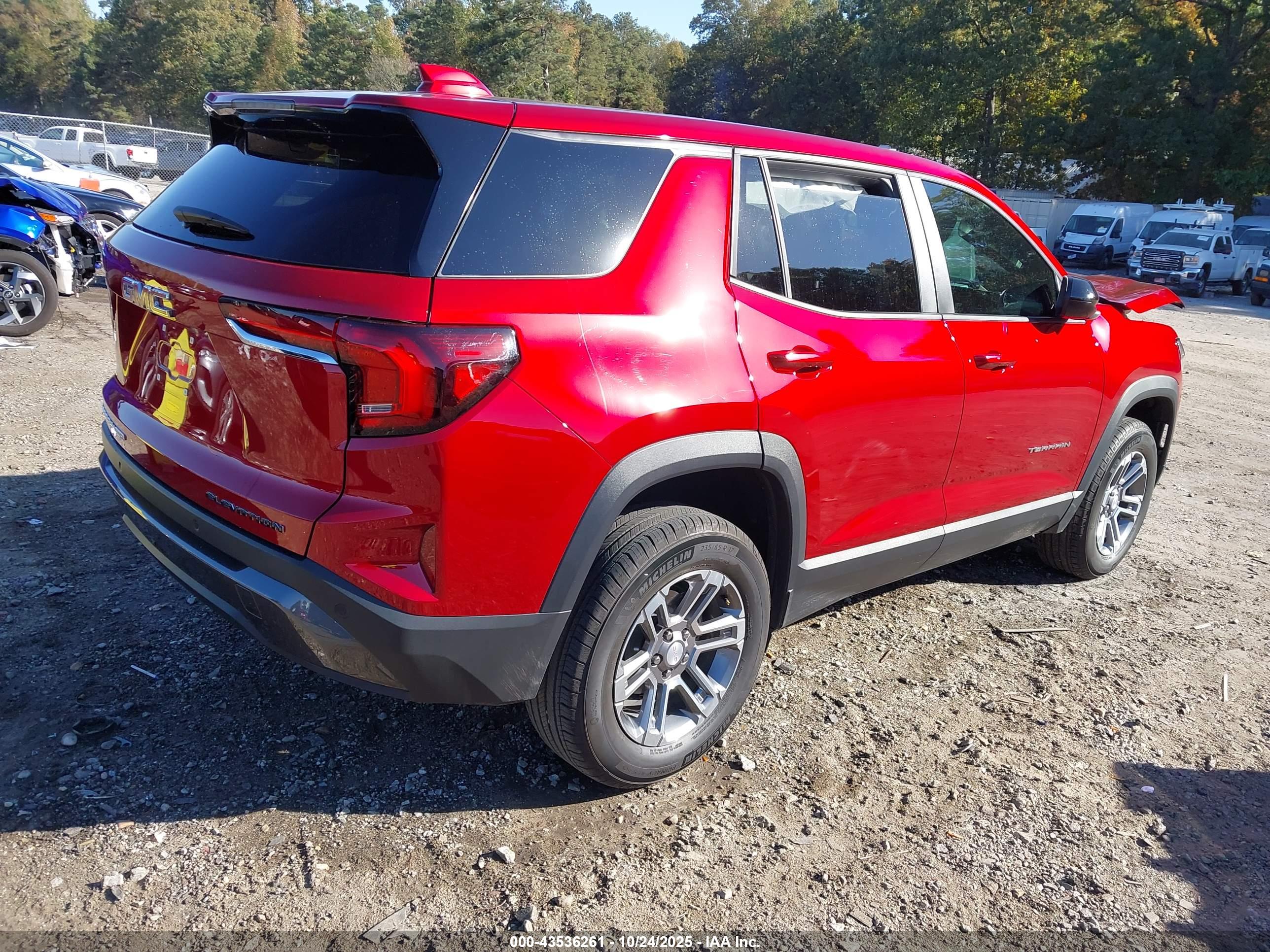 GMC TERRAIN image 4