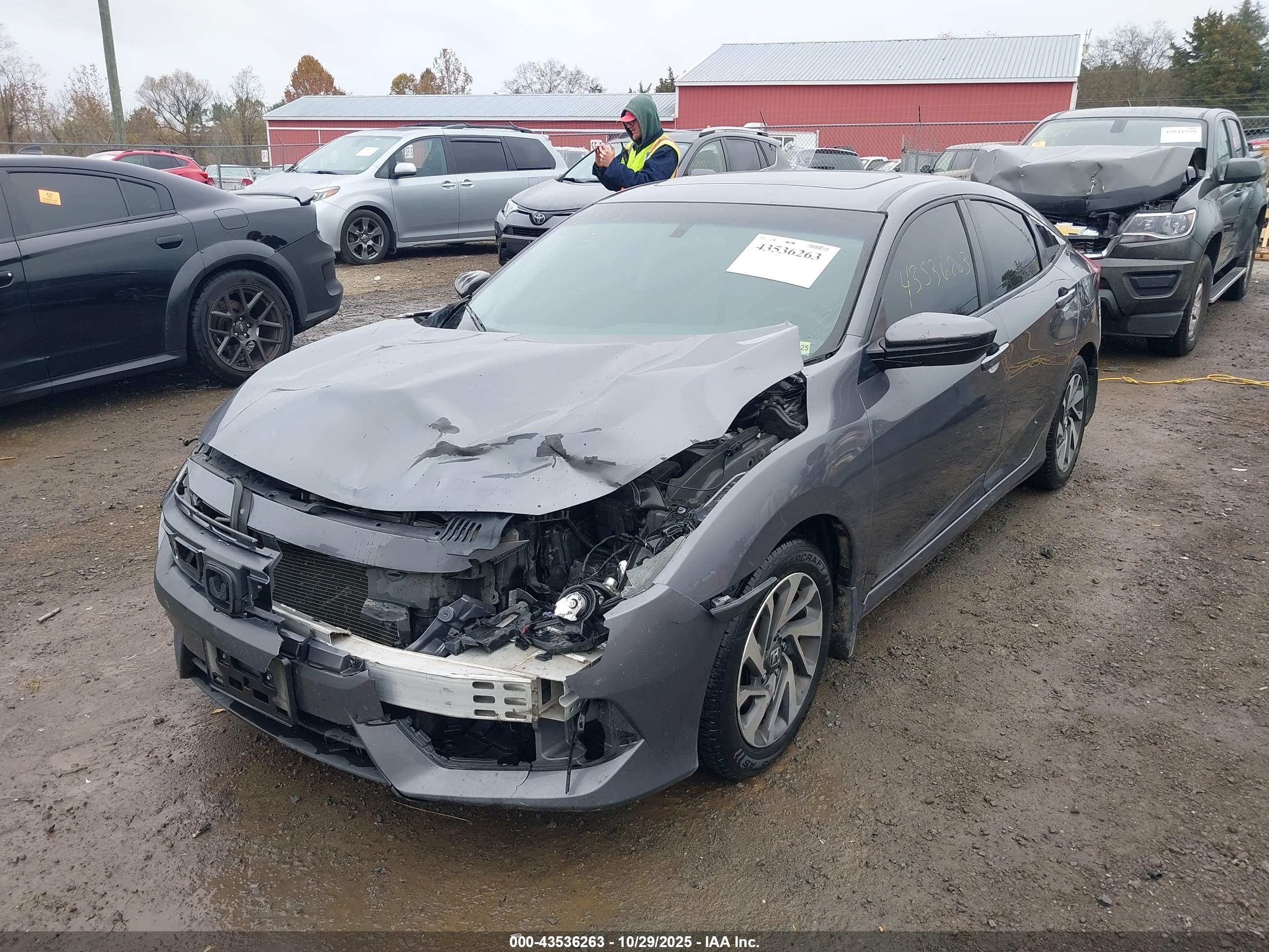 HONDA CIVIC image 6