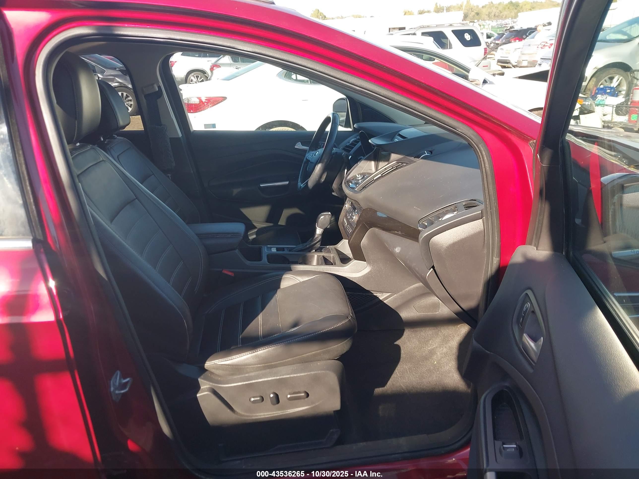 FORD ESCAPE image 5