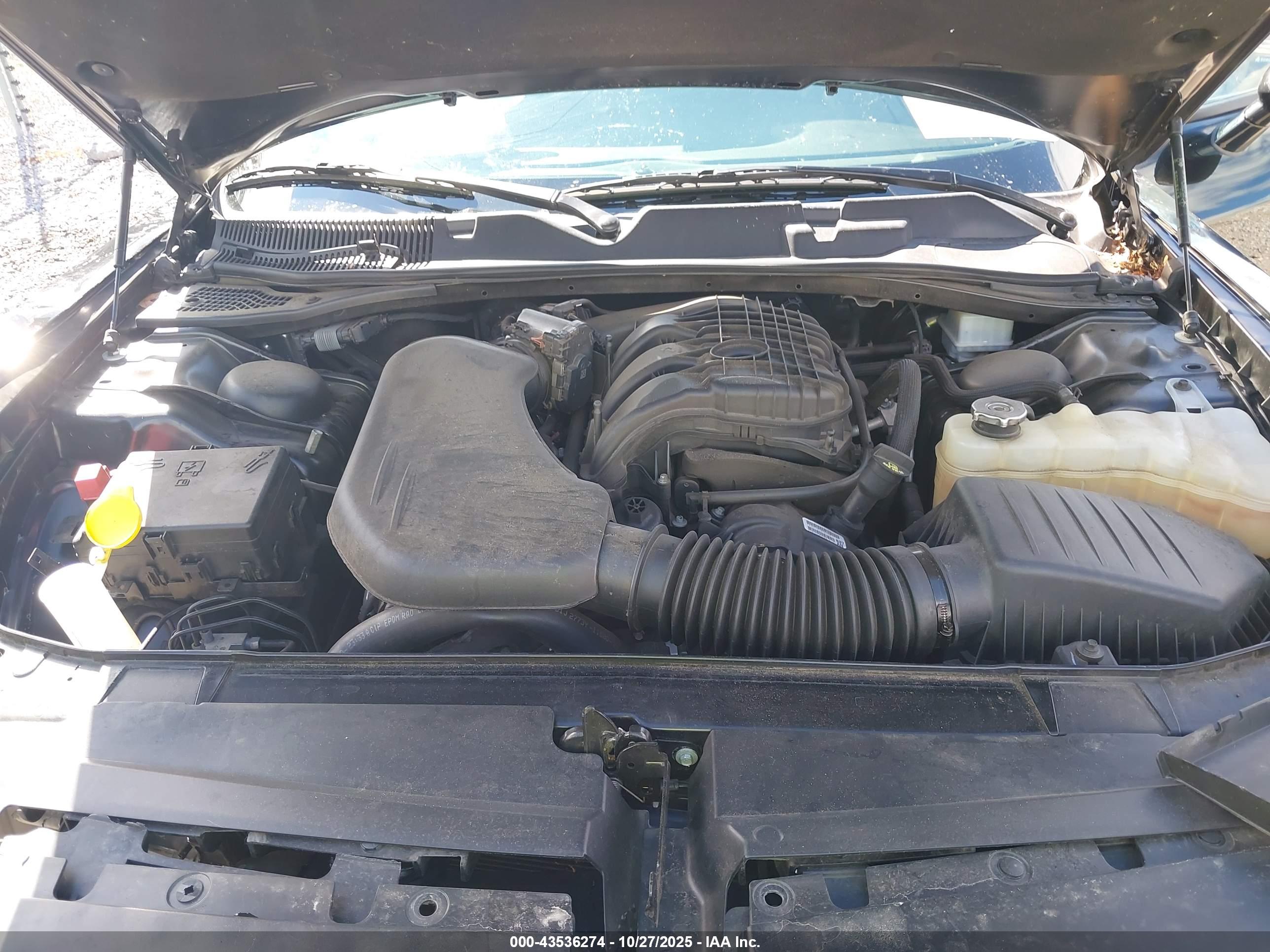 DODGE CHALLENGER image 10