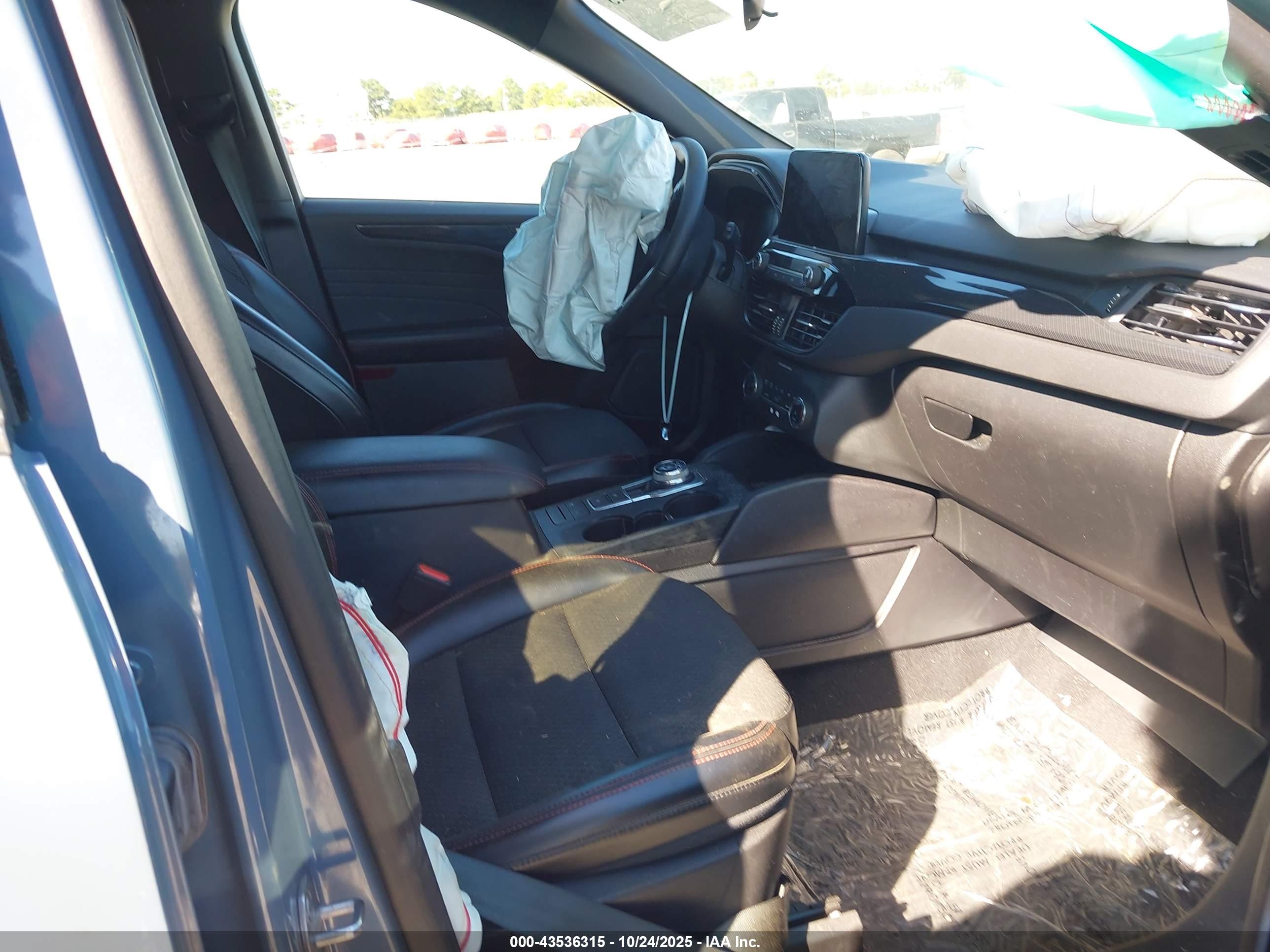 FORD ESCAPE image 5