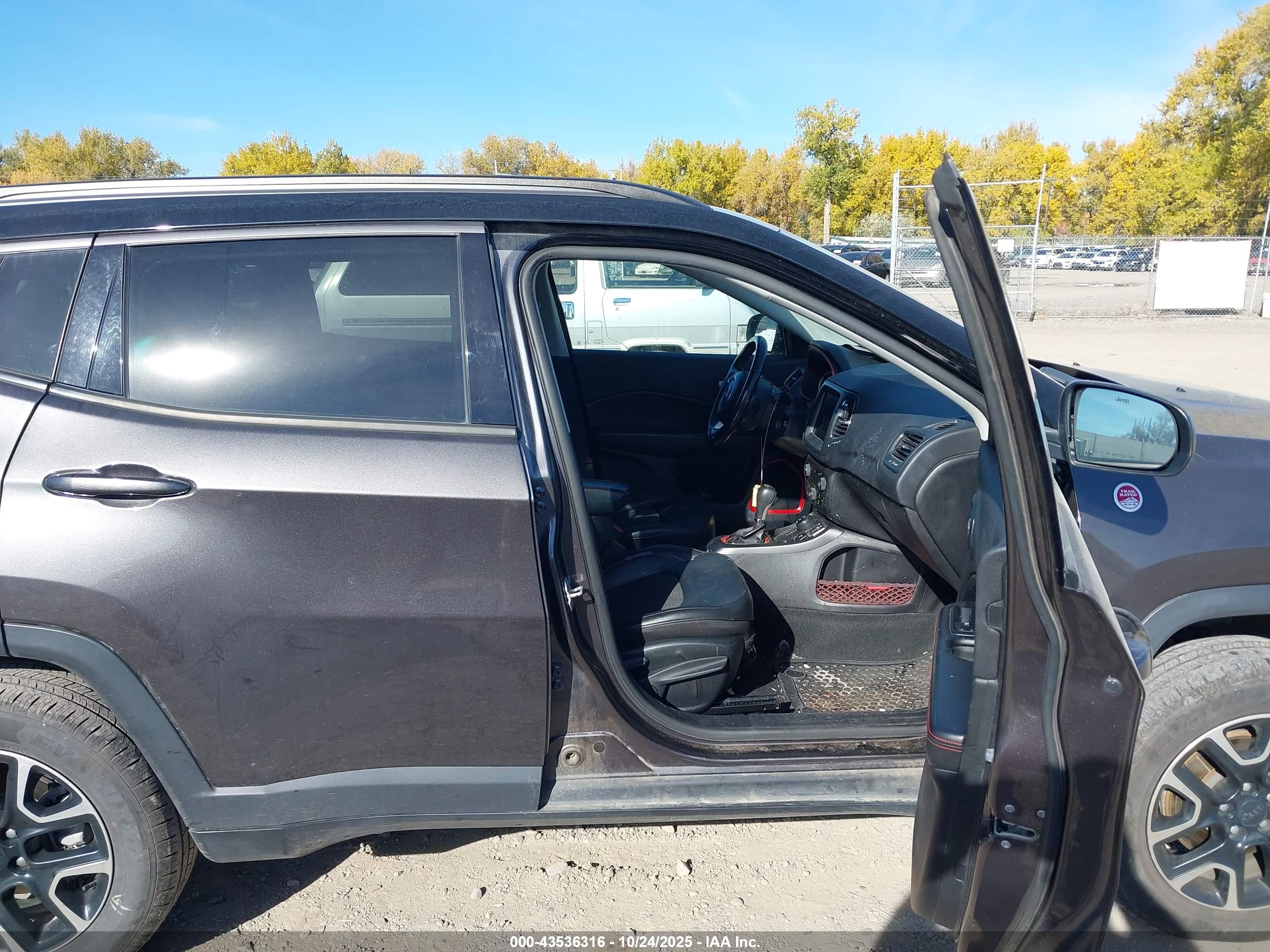 JEEP COMPASS image 5