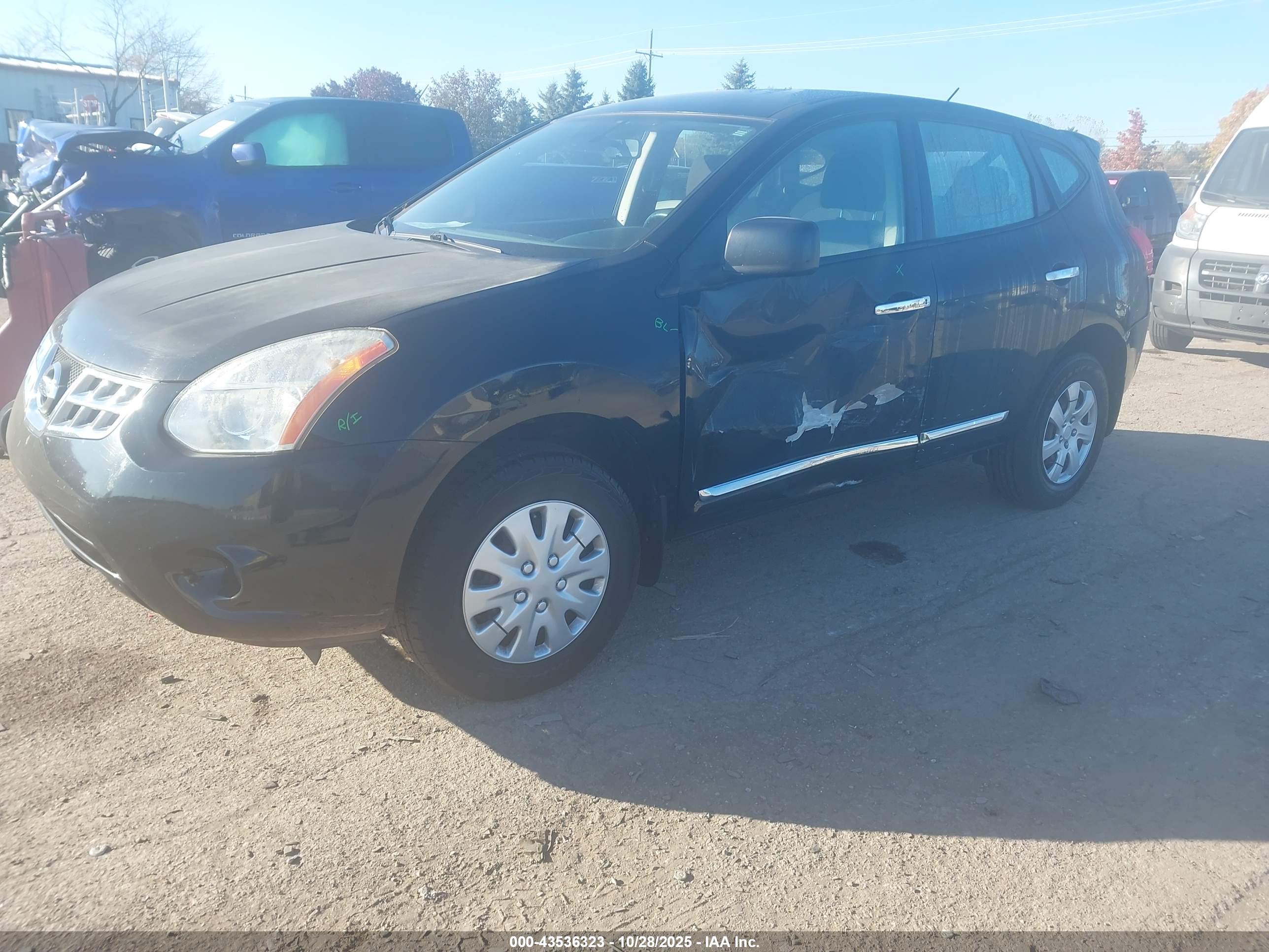 NISSAN ROGUE image 2