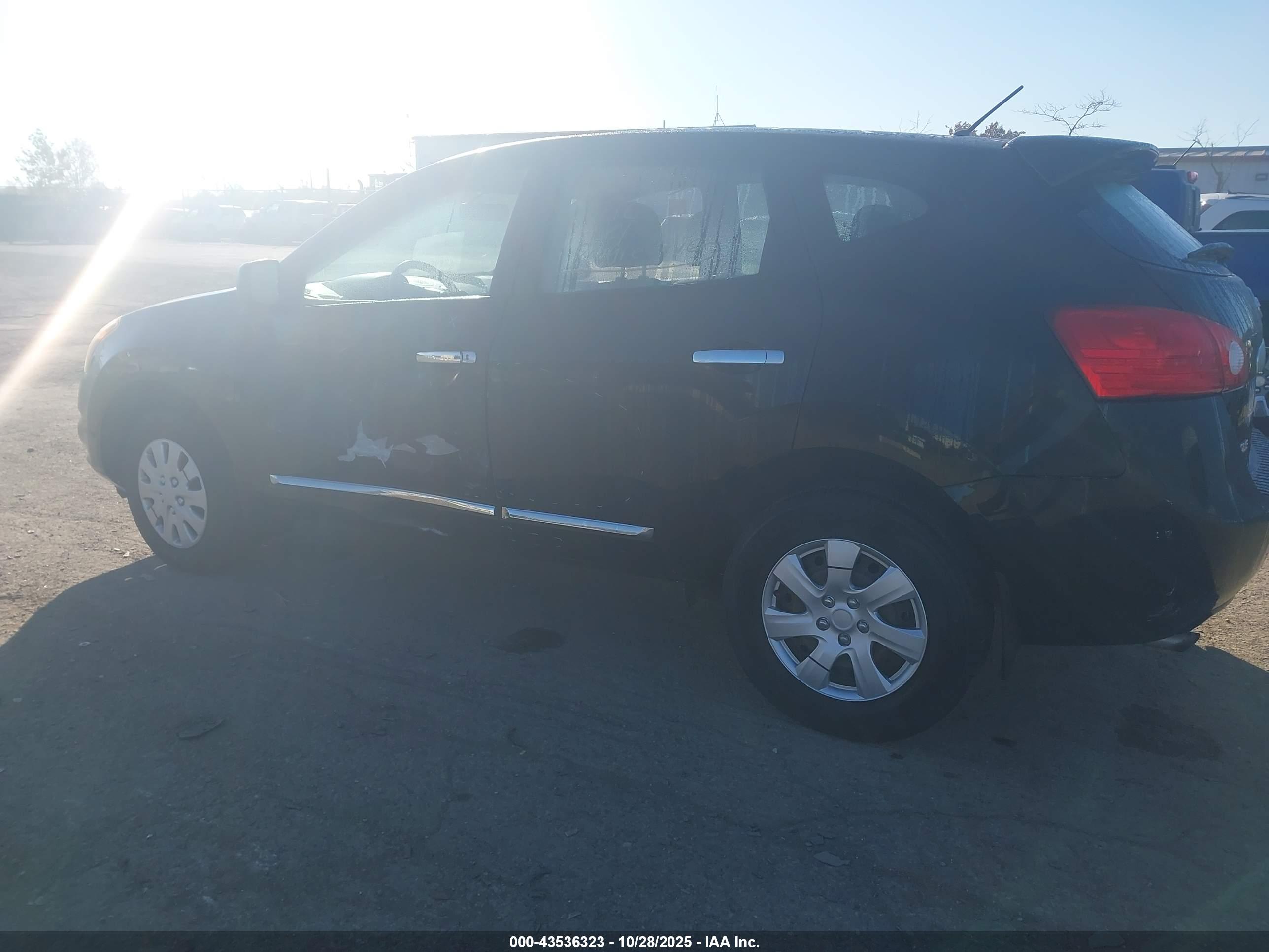 NISSAN ROGUE image 3