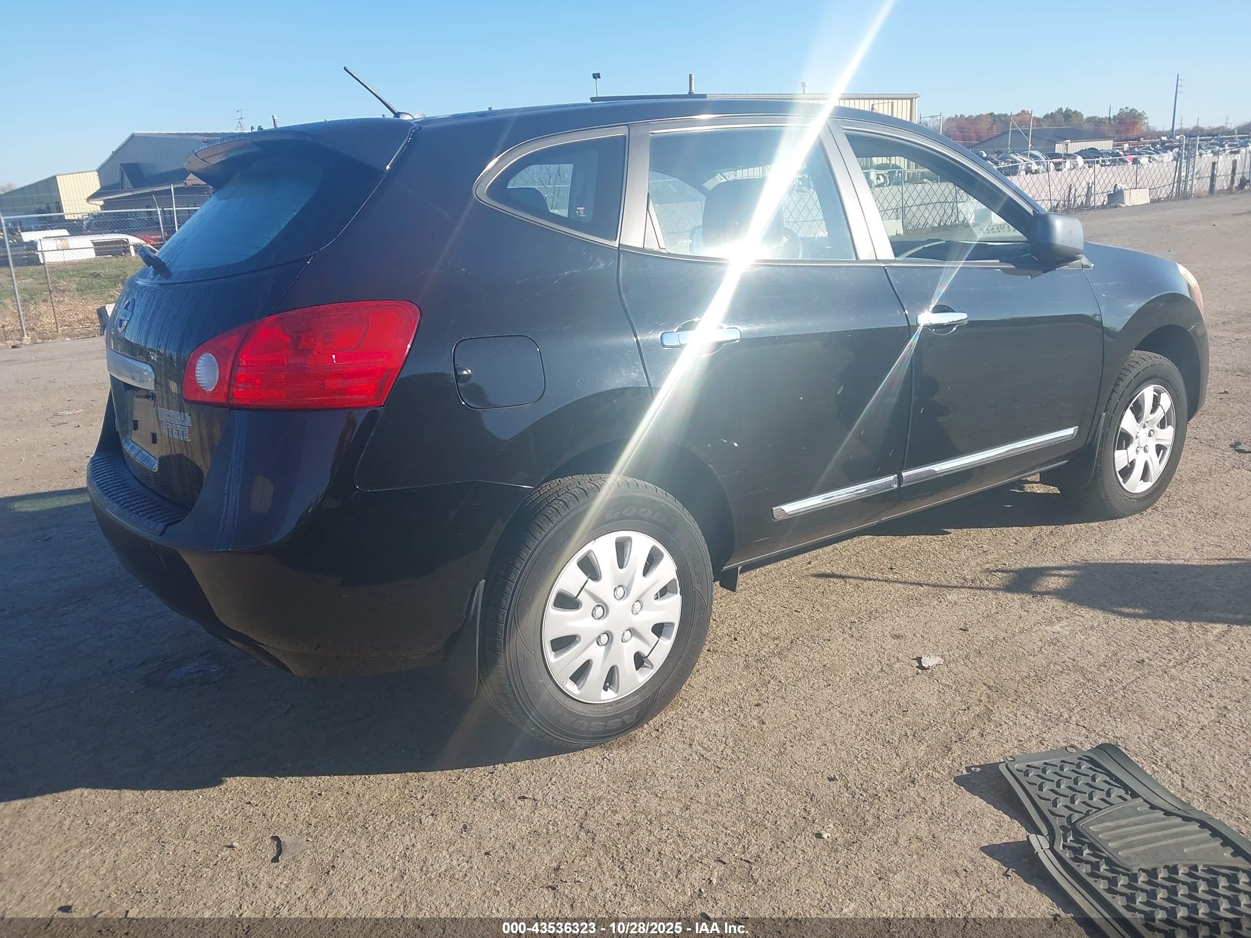 NISSAN ROGUE image 4
