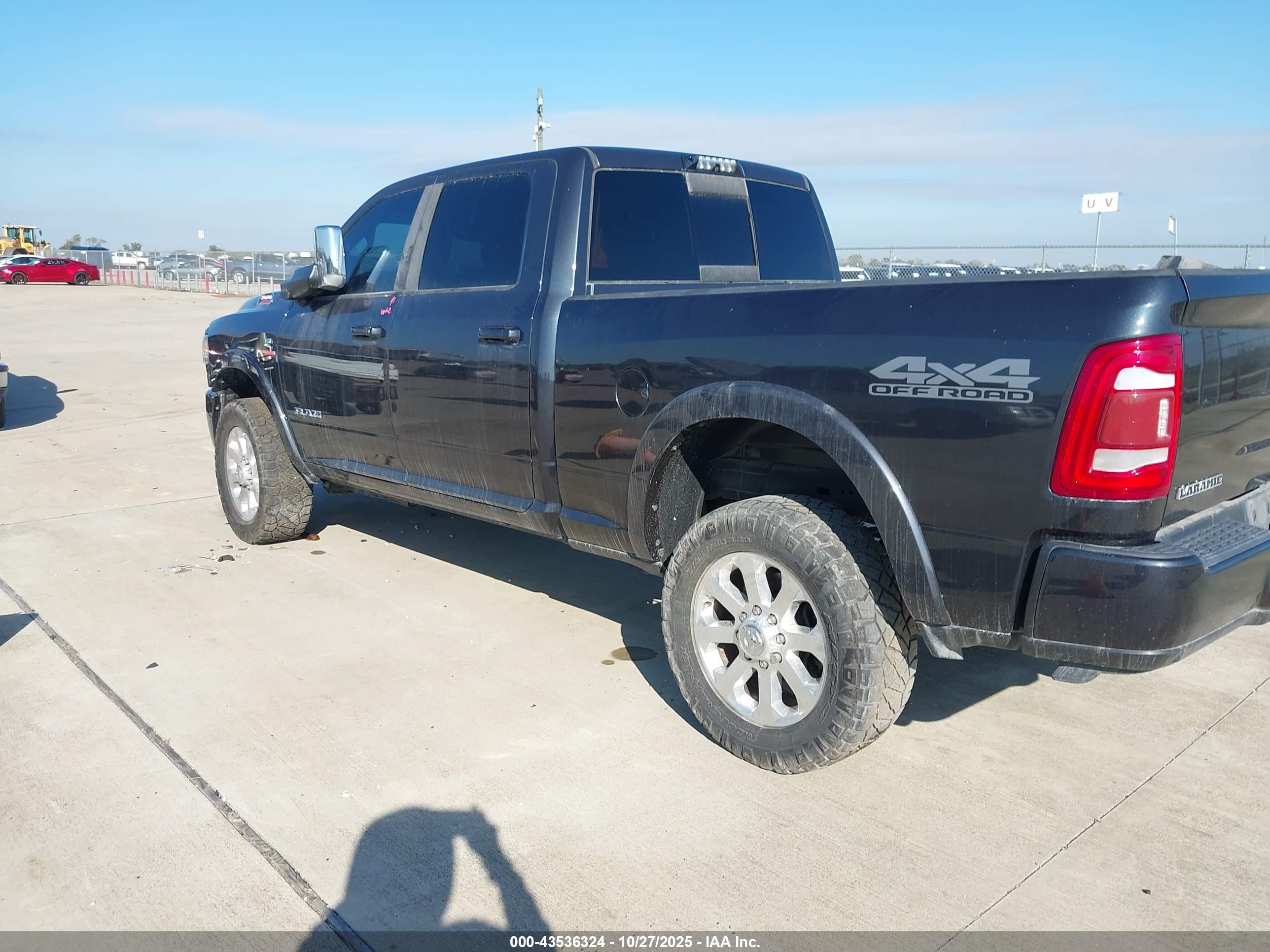 RAM 2500 image 3